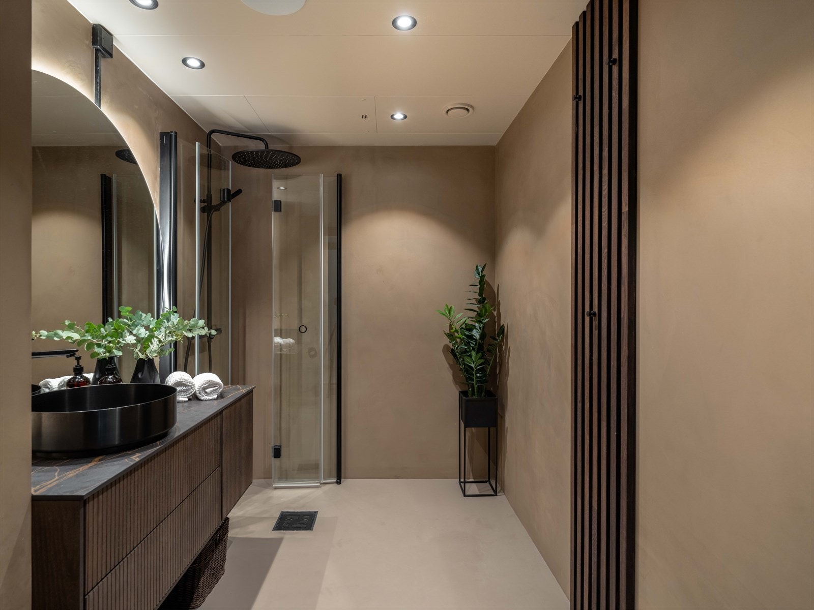 Praktfullt bad, som ble oppgradert i 2021. Galleribilde