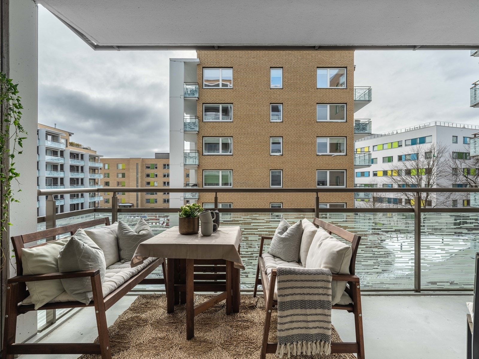 Her er også utgangen til den store balkongen, som ligger mot syd. Galleribilde