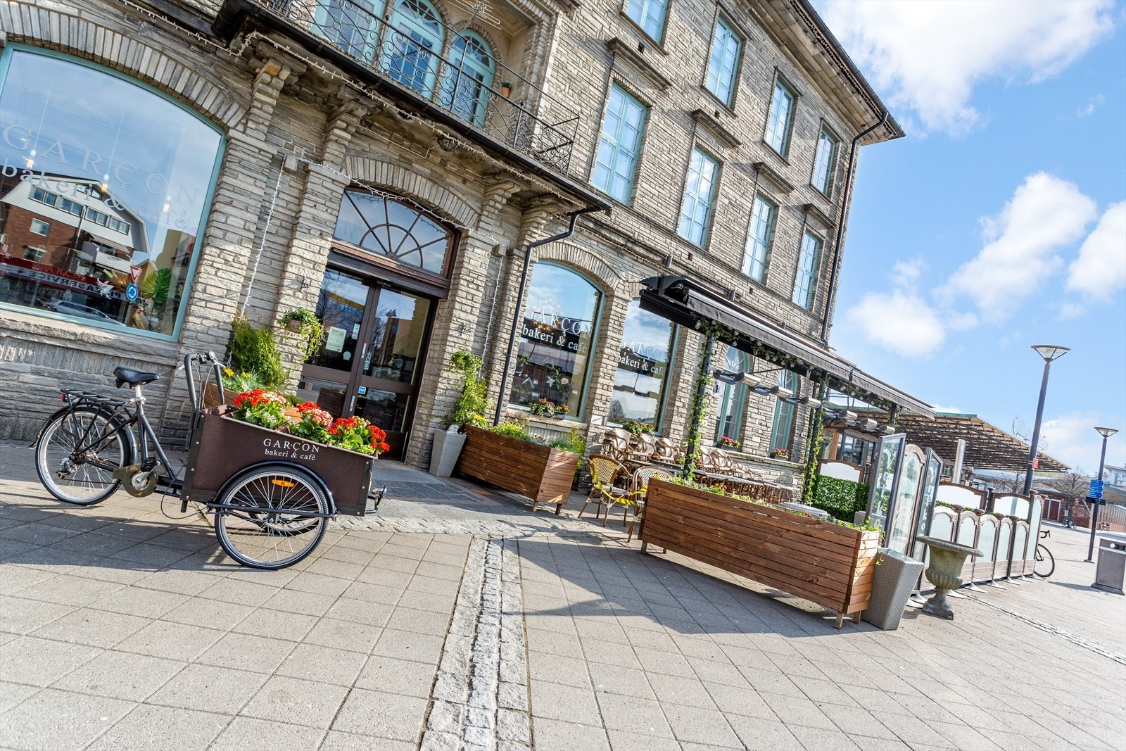 Nydelige bakervarer tilgjengelig på Garcon ved stasjonen. Galleribilde