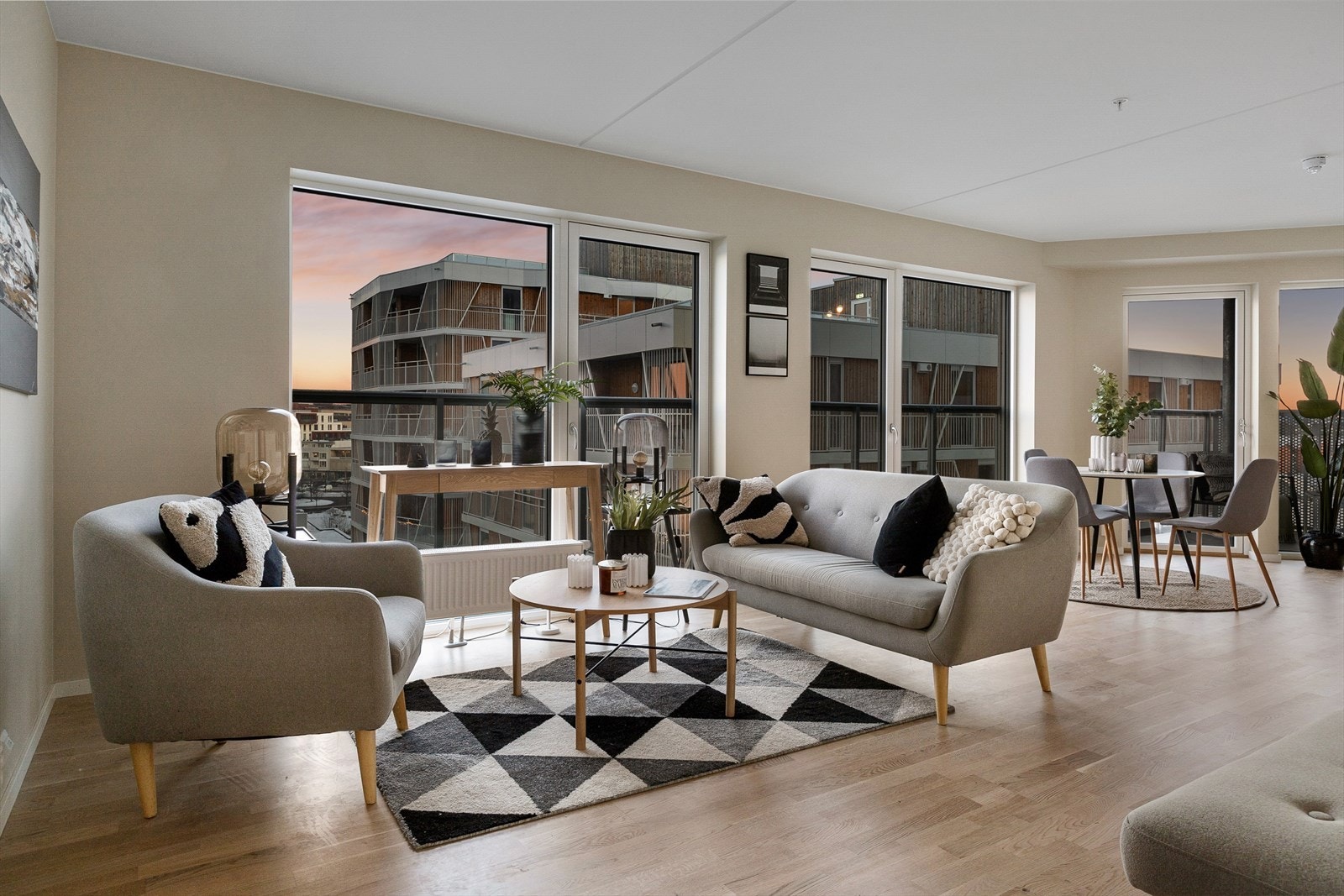 Utgang fra stue til balkong Galleribilde