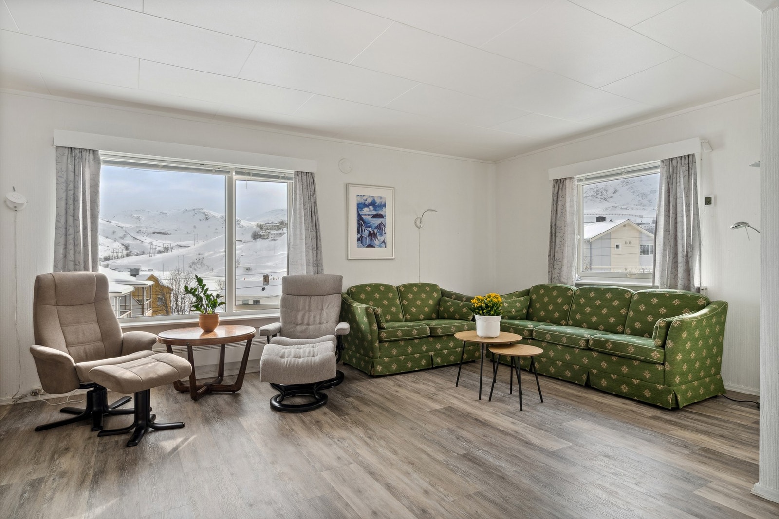 Stuen er romslig og fremstår som tidløs. Galleribilde