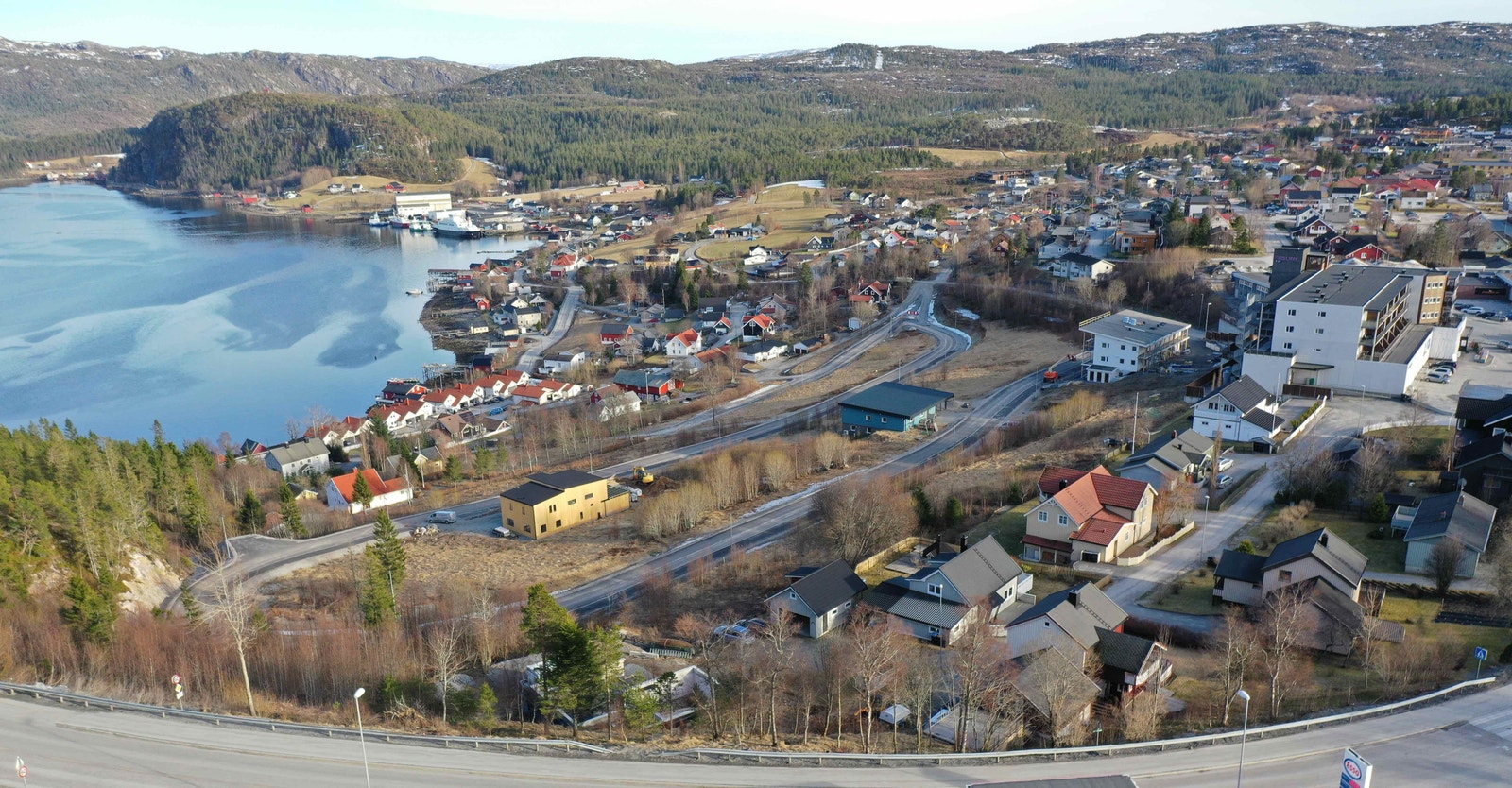 Nydelig utsikt og fine solforhold. Tomtestørrelse på +/- 1 mål Galleribilde