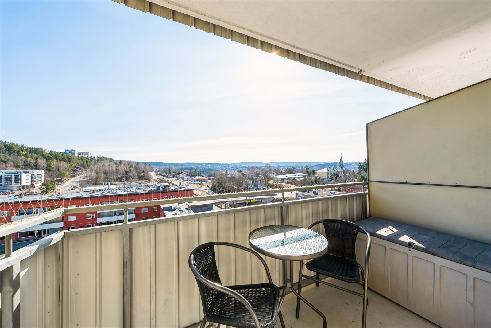 - Her har man god plass til sittegruppe hvor man kan nyte morgenkaffen - Galleribilde