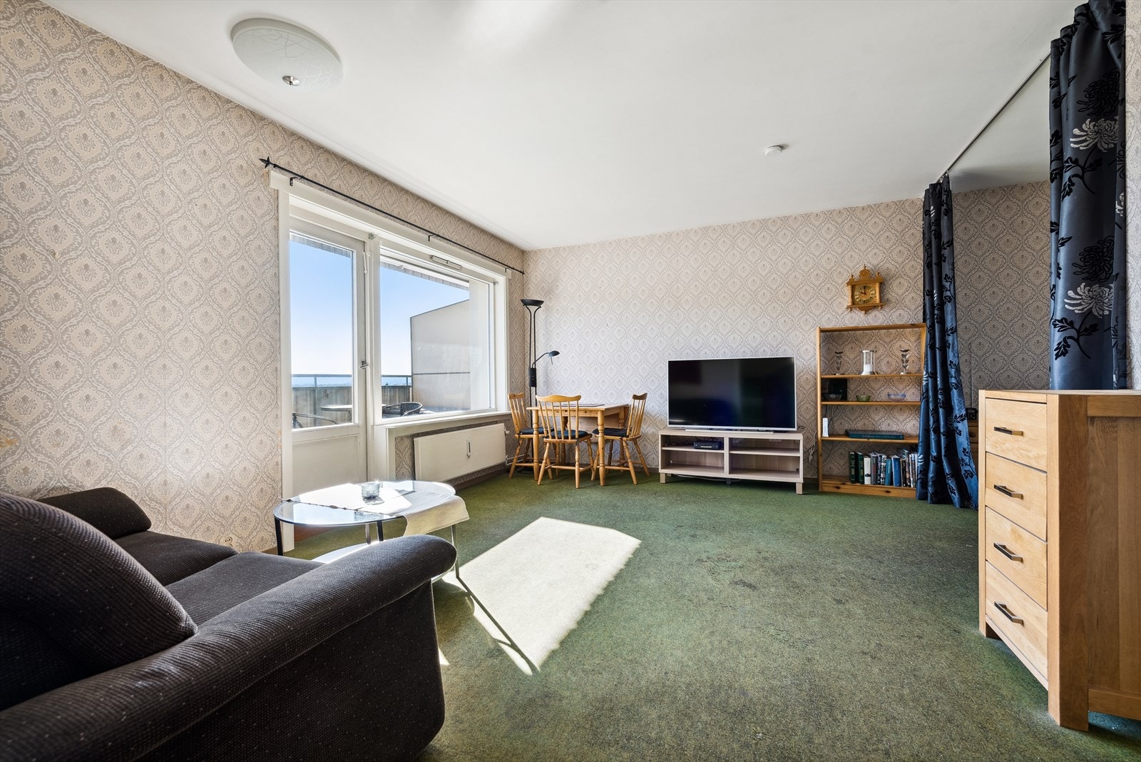 - Koselig sovealkove i en krok sett fra stuen - Galleribilde