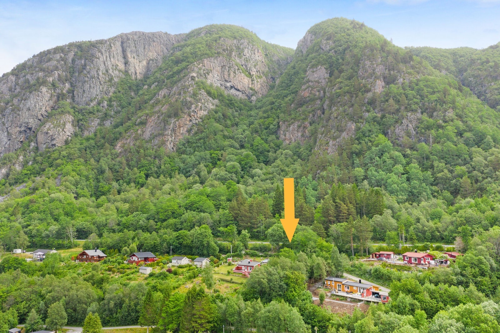 Tomten er på 826 kvm Galleribilde