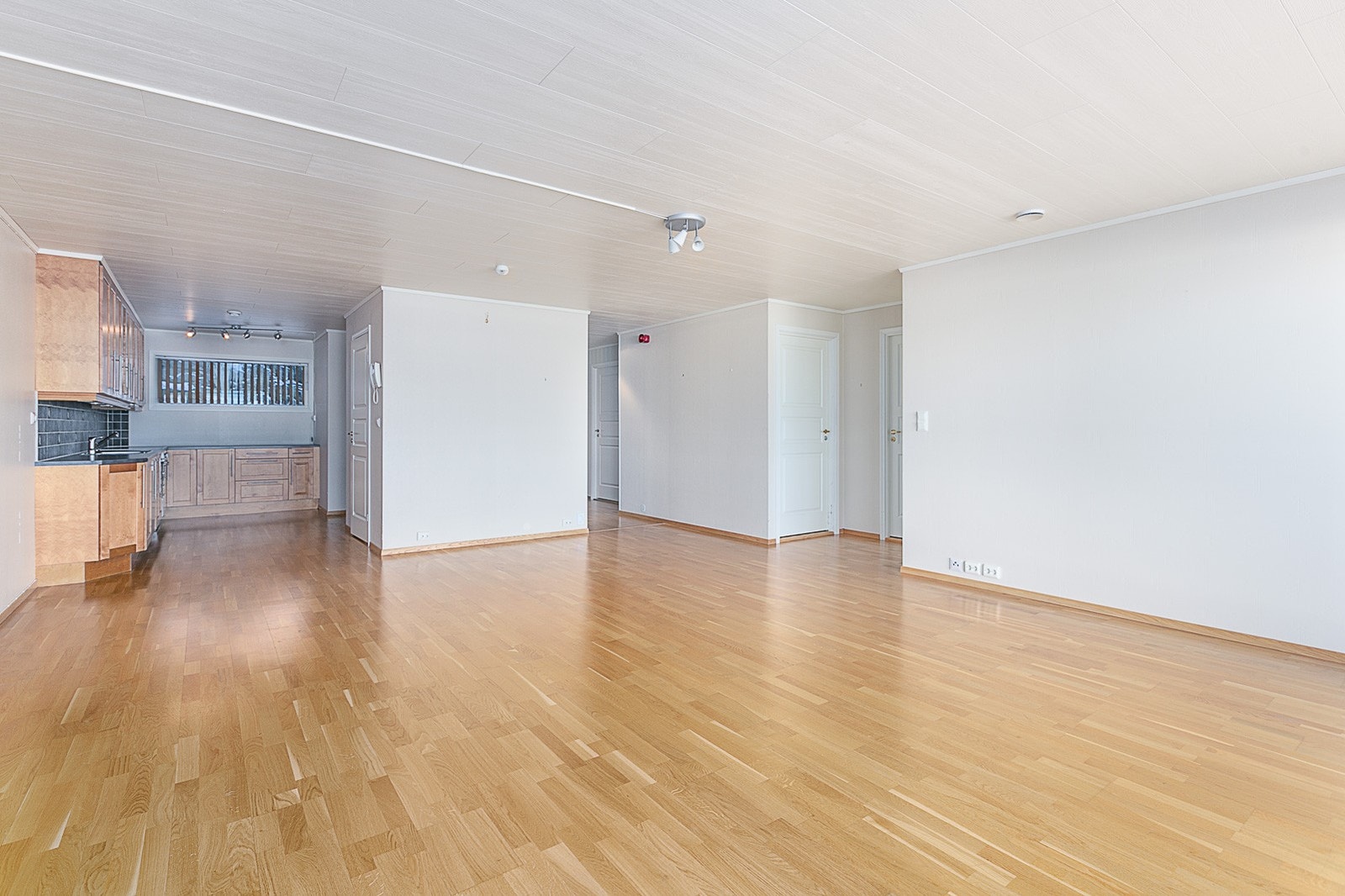 Åpen løsning mot kjøkkenet. Galleribilde