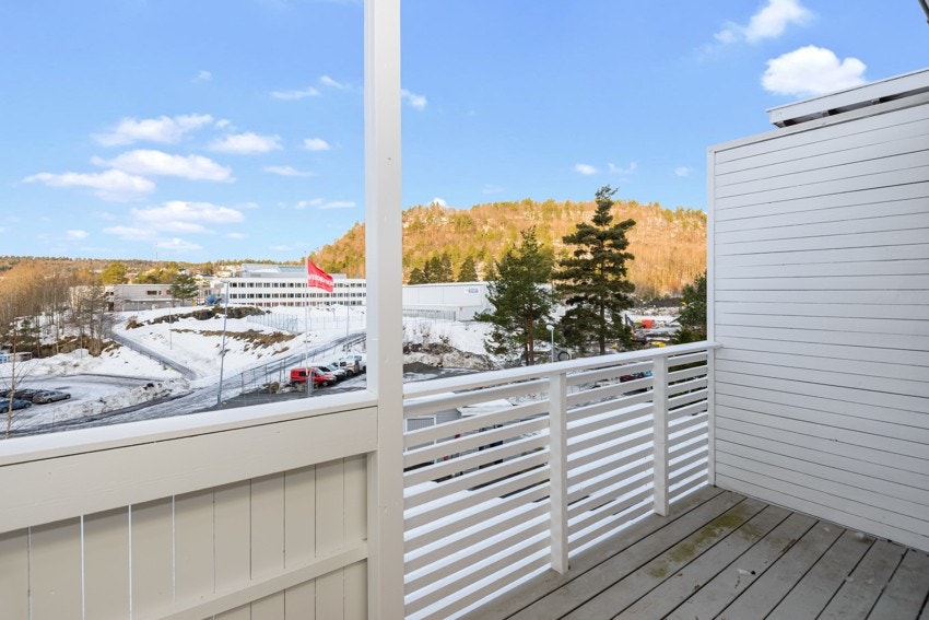 Romslig 2-roms leilighet med balkong Galleribilde