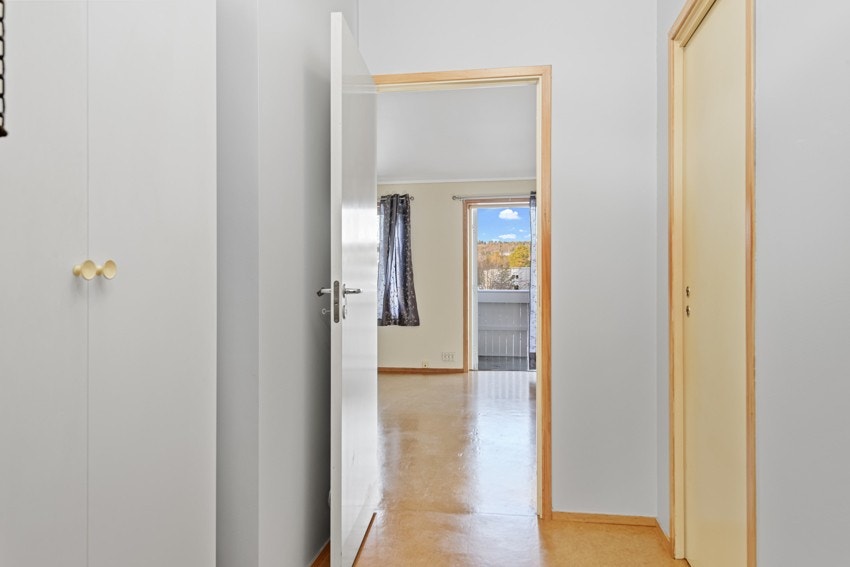 Ved siden av leiligheten er det bod som medfølger Galleribilde