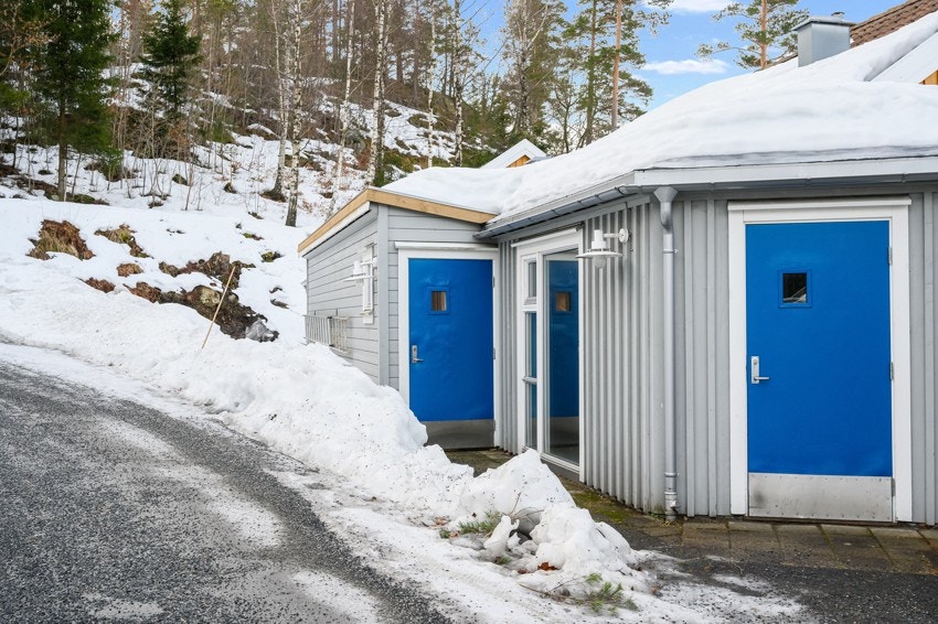 Til leilighetene på enden er det egen inngang i tillegg til hovedinngang Galleribilde