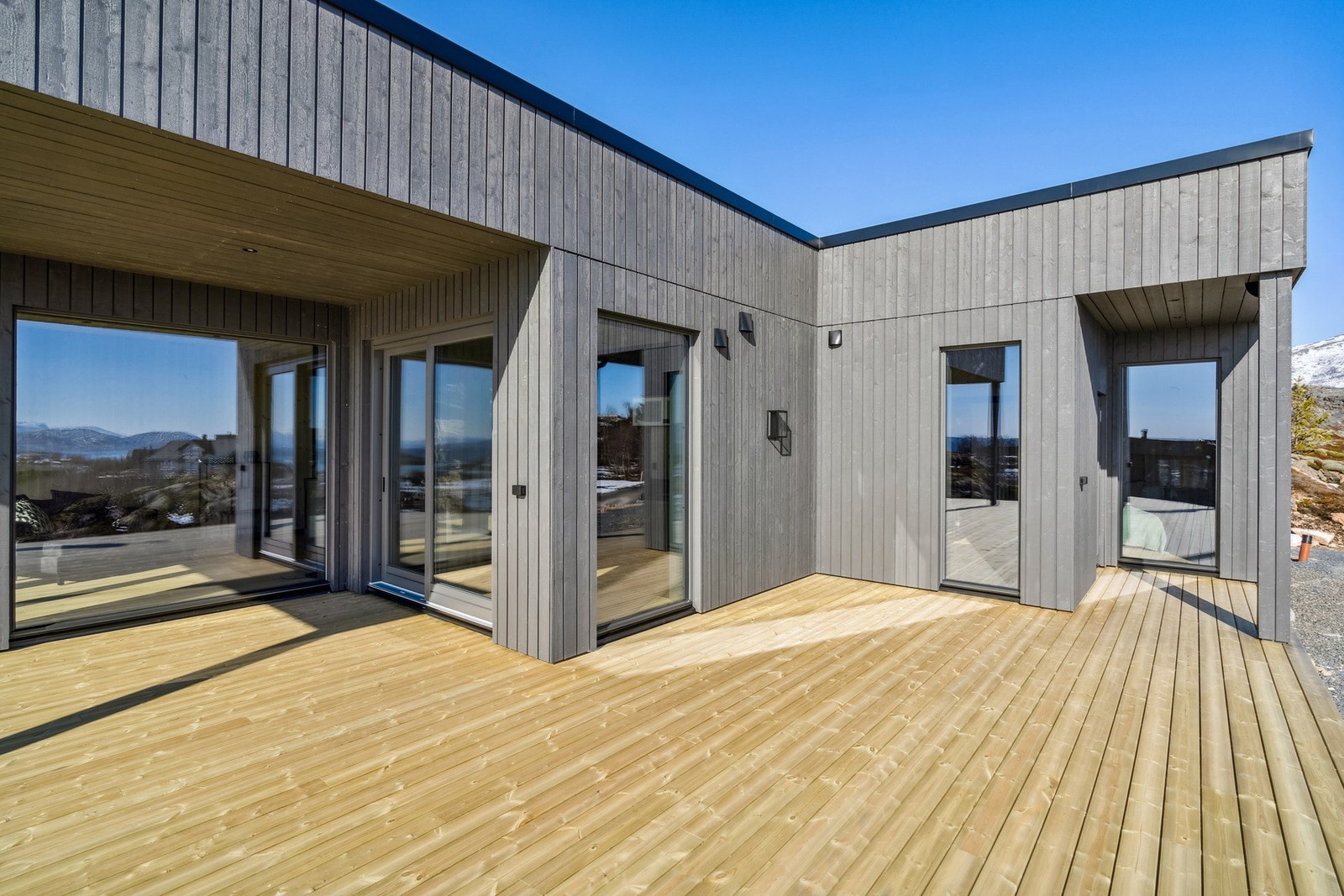 God plass for flere sittegrupper. Galleribilde