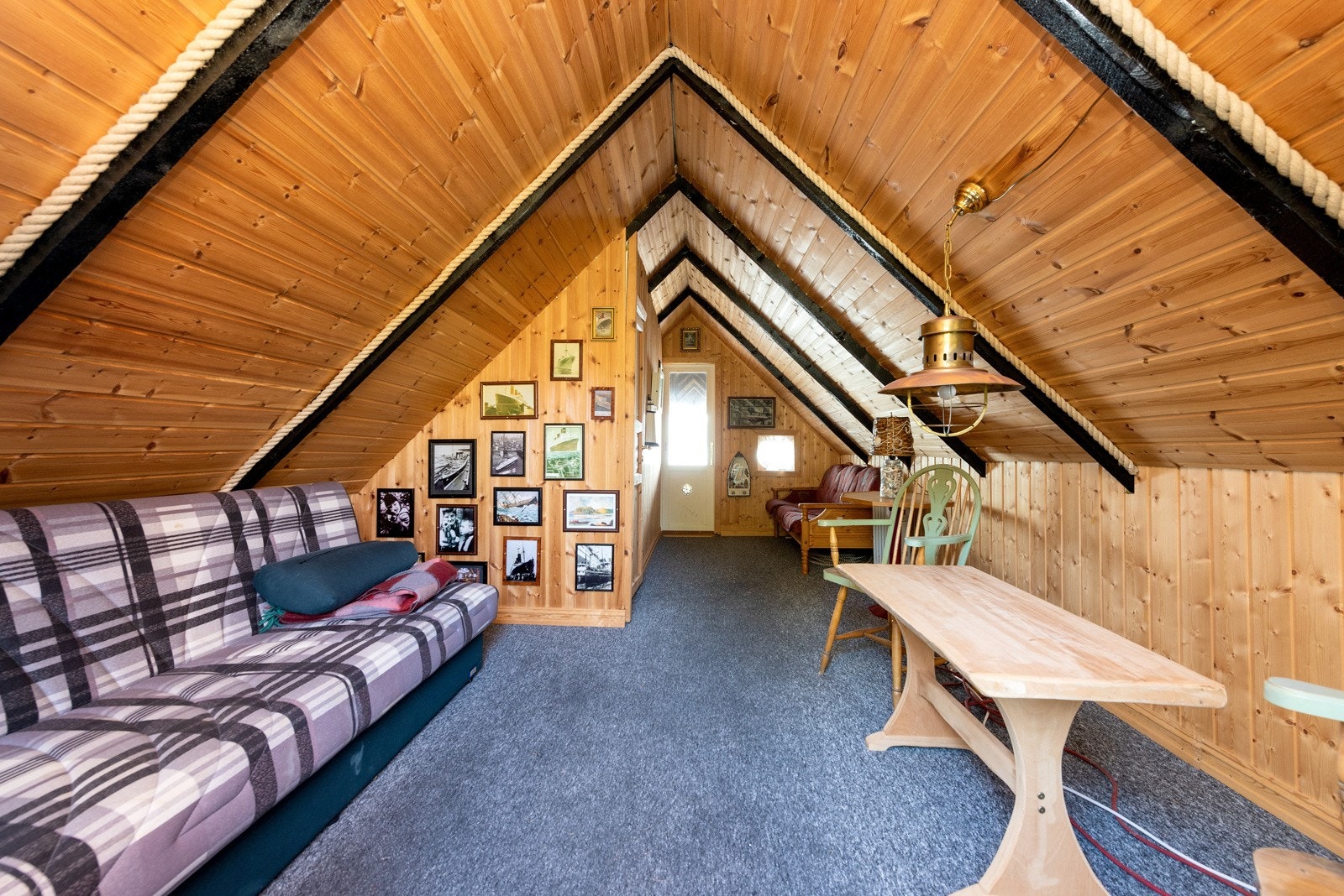 Naustrom Galleribilde