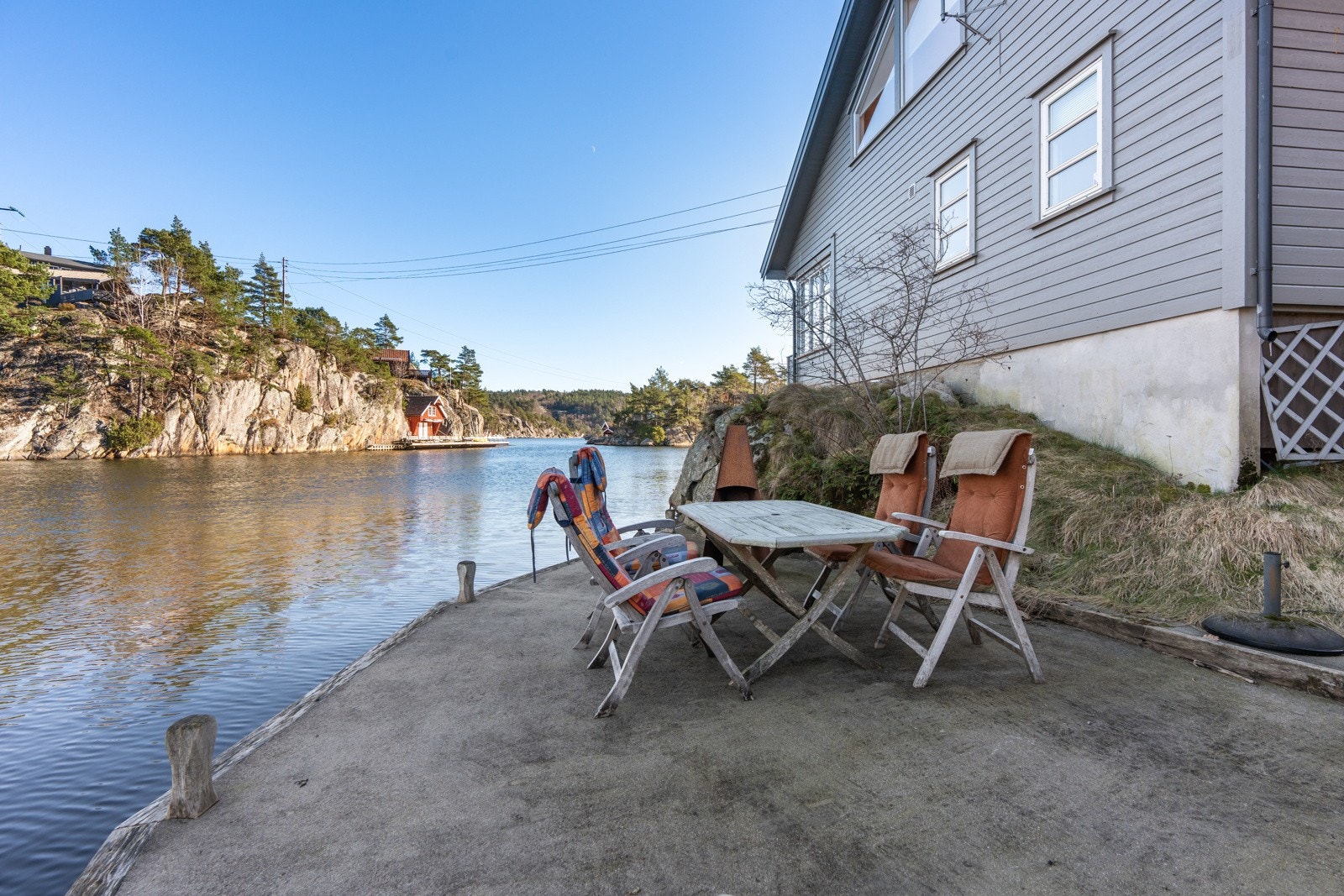 Plass til utemøbler flere steder på eiendommen Galleribilde