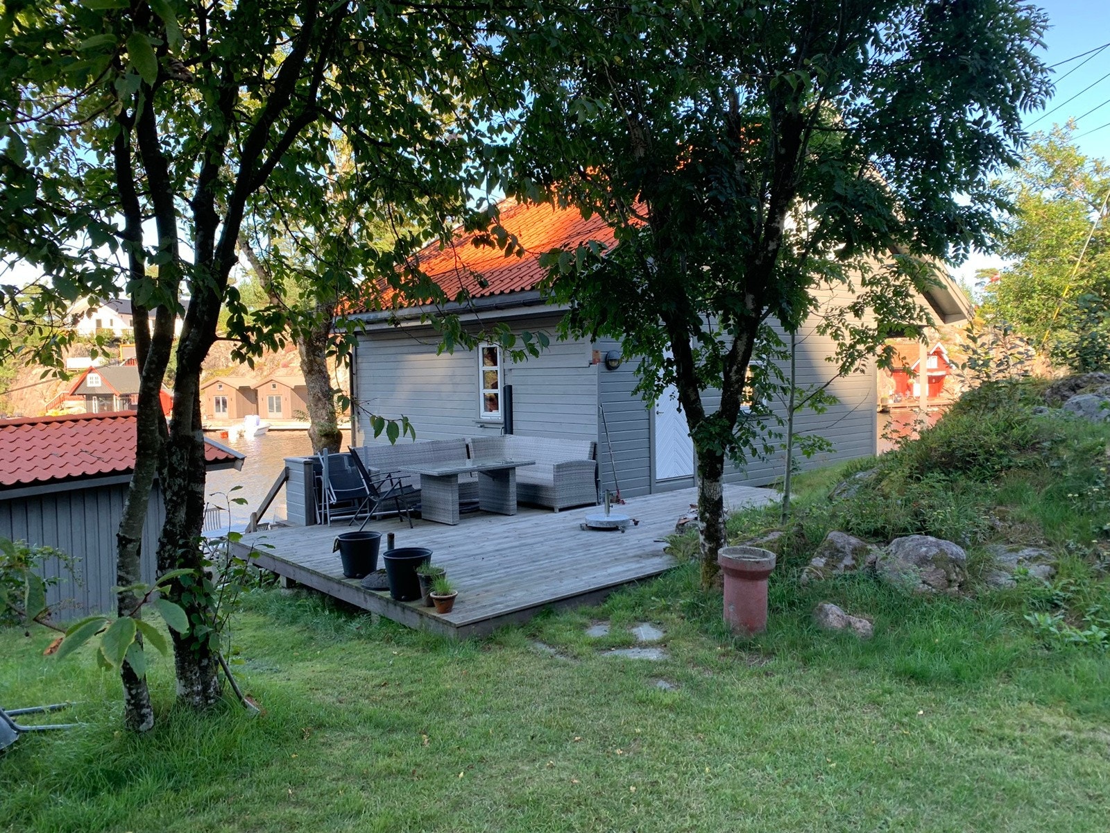 Fra hovedhytten og hagedel utenfor Galleribilde