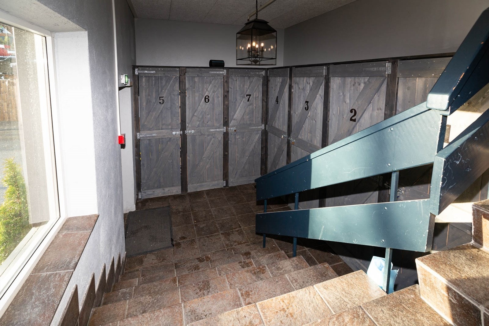 Egen skibod. Egen, utvendig parkering Galleribilde