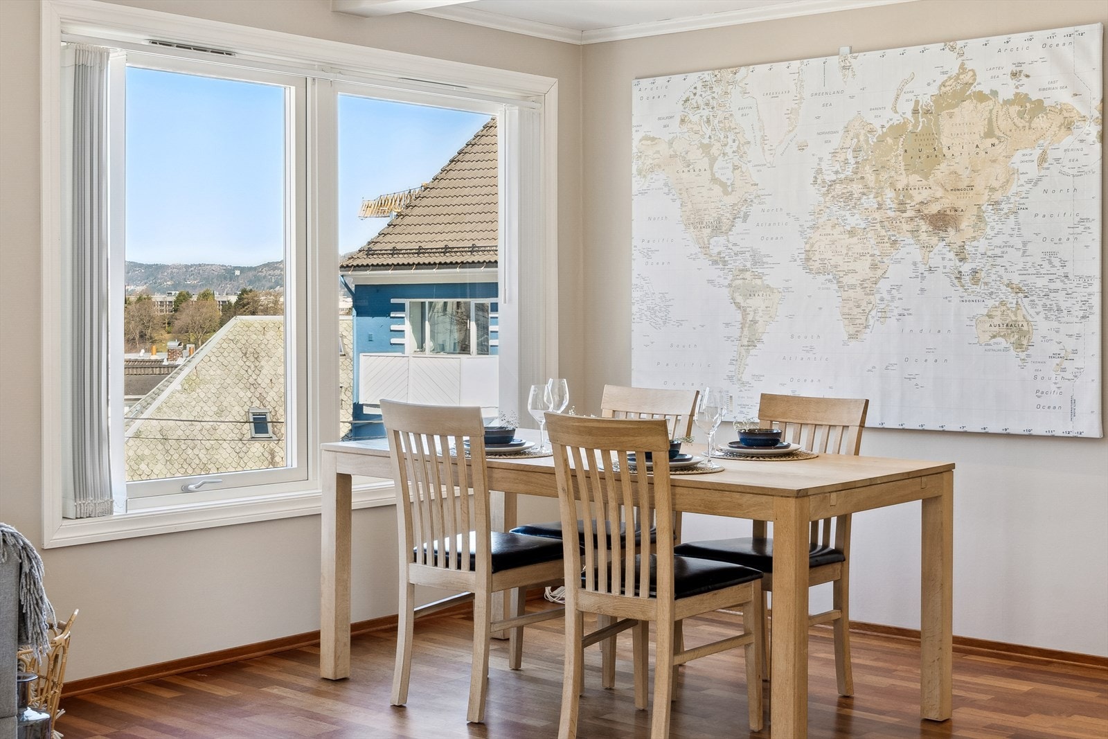 Spiseplass med fin utsikt Galleribilde