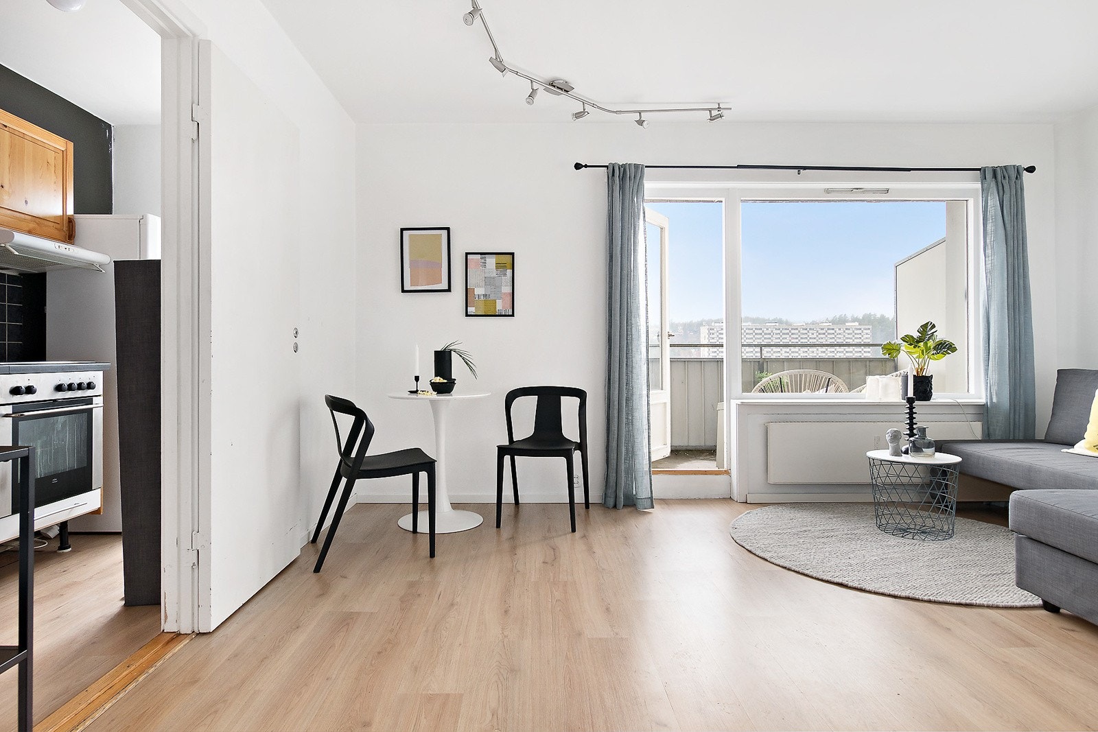 Stuen byr på flere innredningsmuligheter Galleribilde