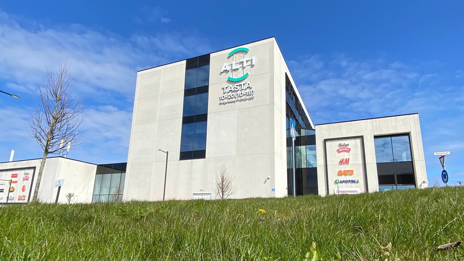 Alti Tasta er bydelens foretrukne møteplass Galleribilde