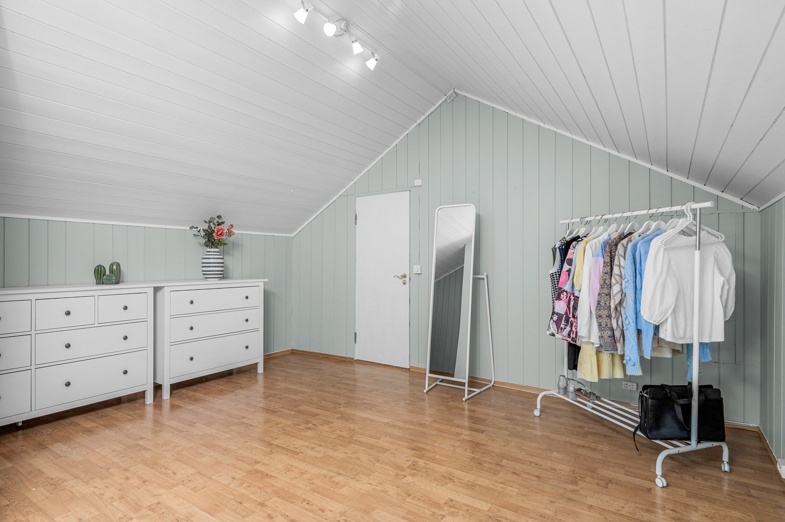 loftstue. Galleribilde