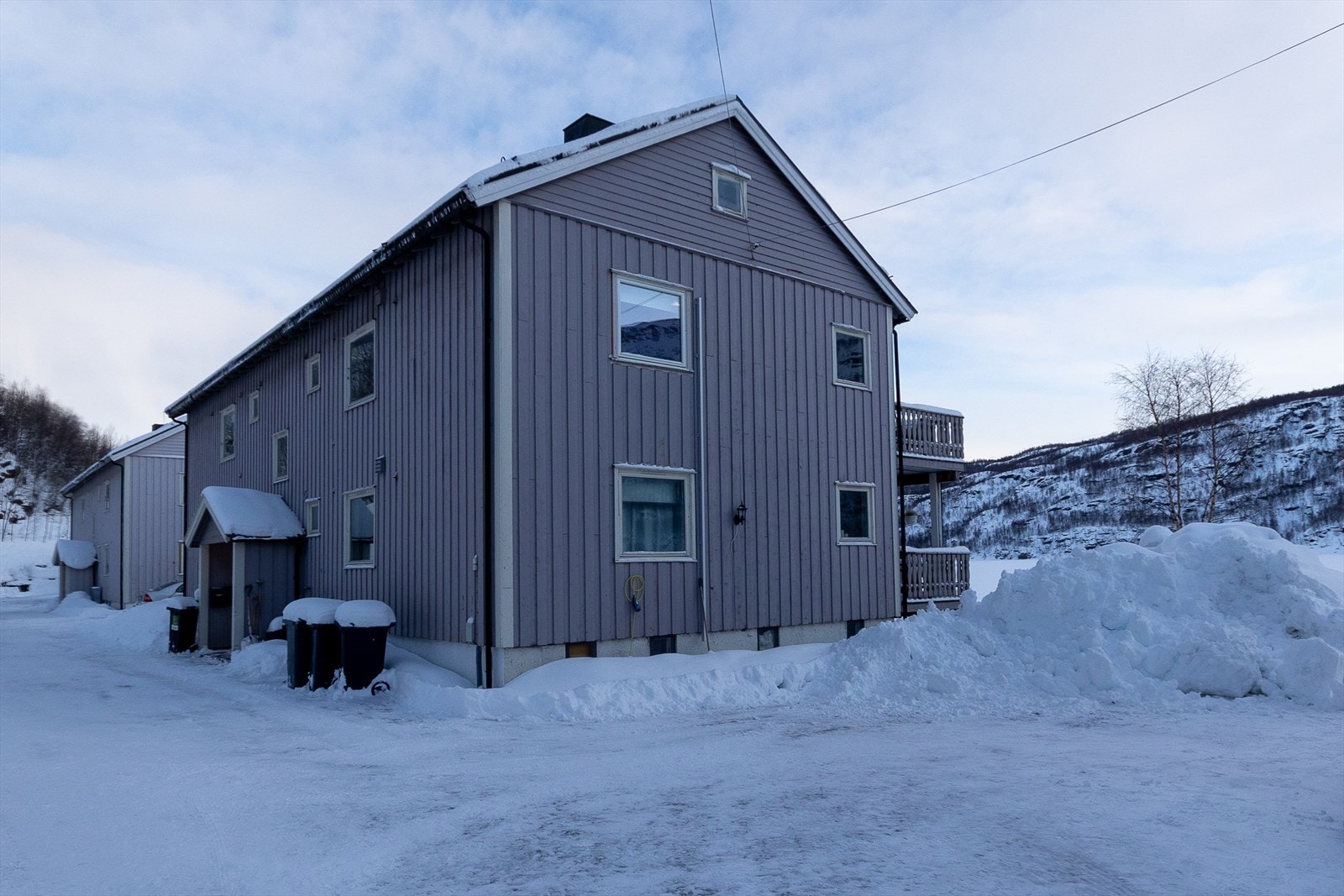 Boligen sett fra siden Galleribilde