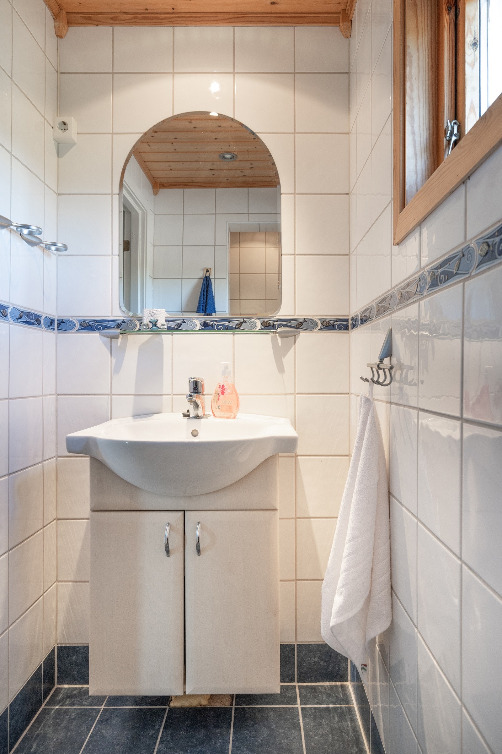 Bad med dusnisje Galleribilde