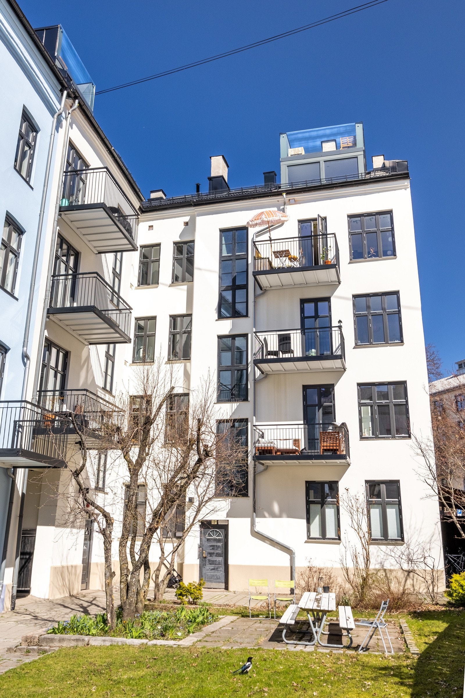 Nylig rehabilitert fasade og oppgang. Galleribilde
