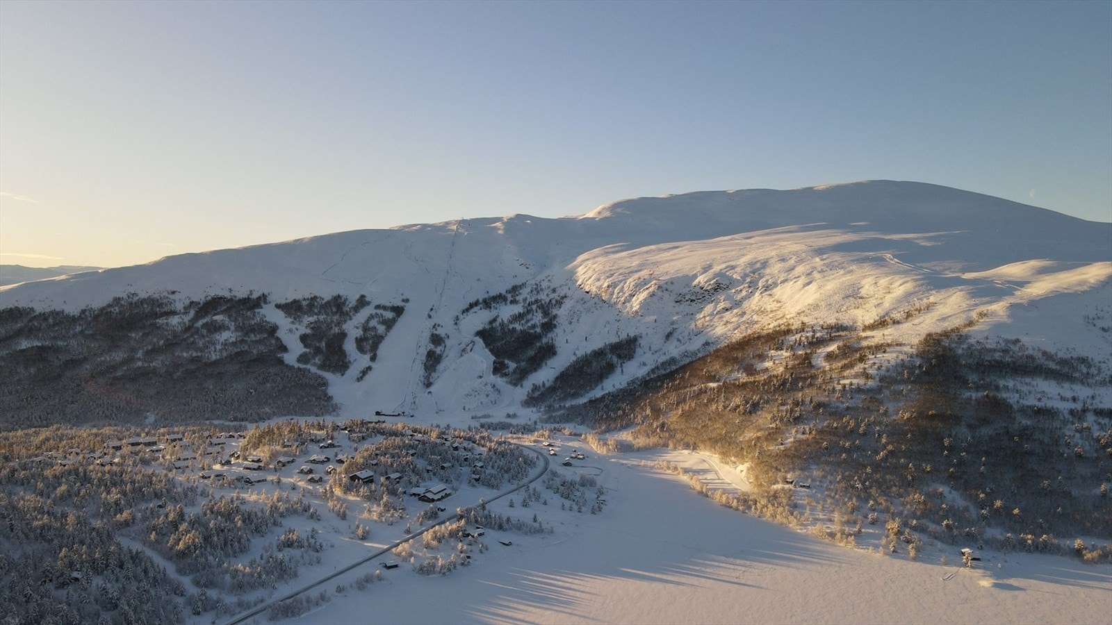 Her er man omkranset av vakker natur året rundt. Galleribilde