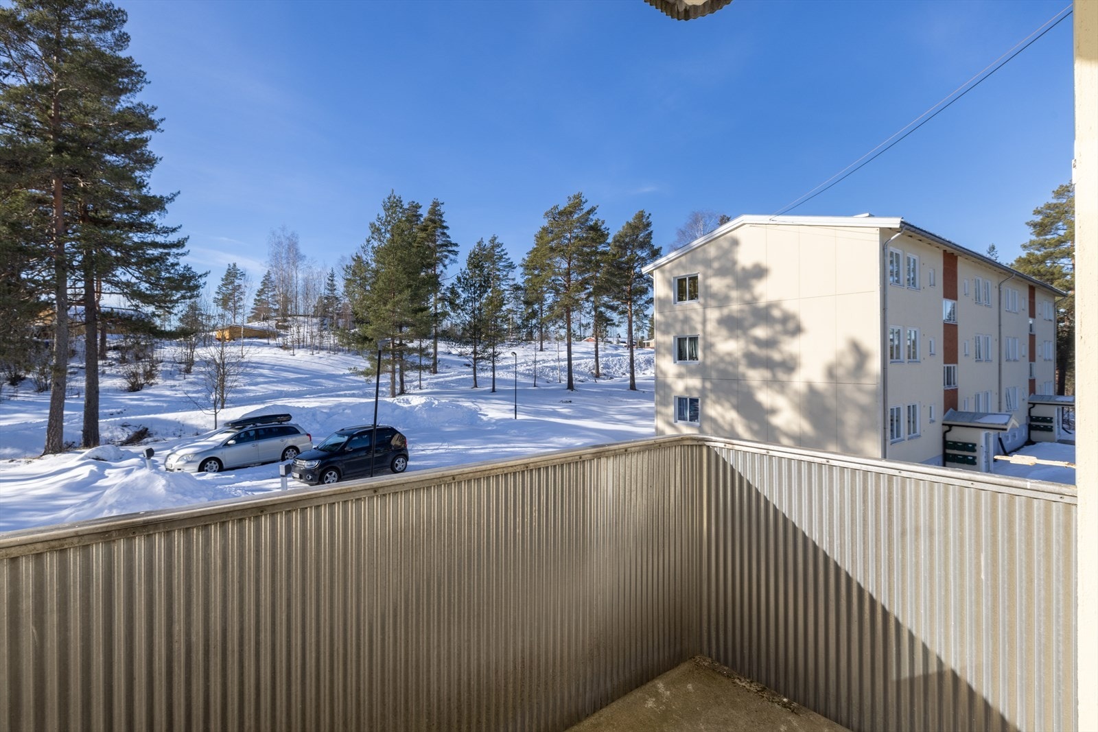 Fine solforhold på balkongen. Galleribilde