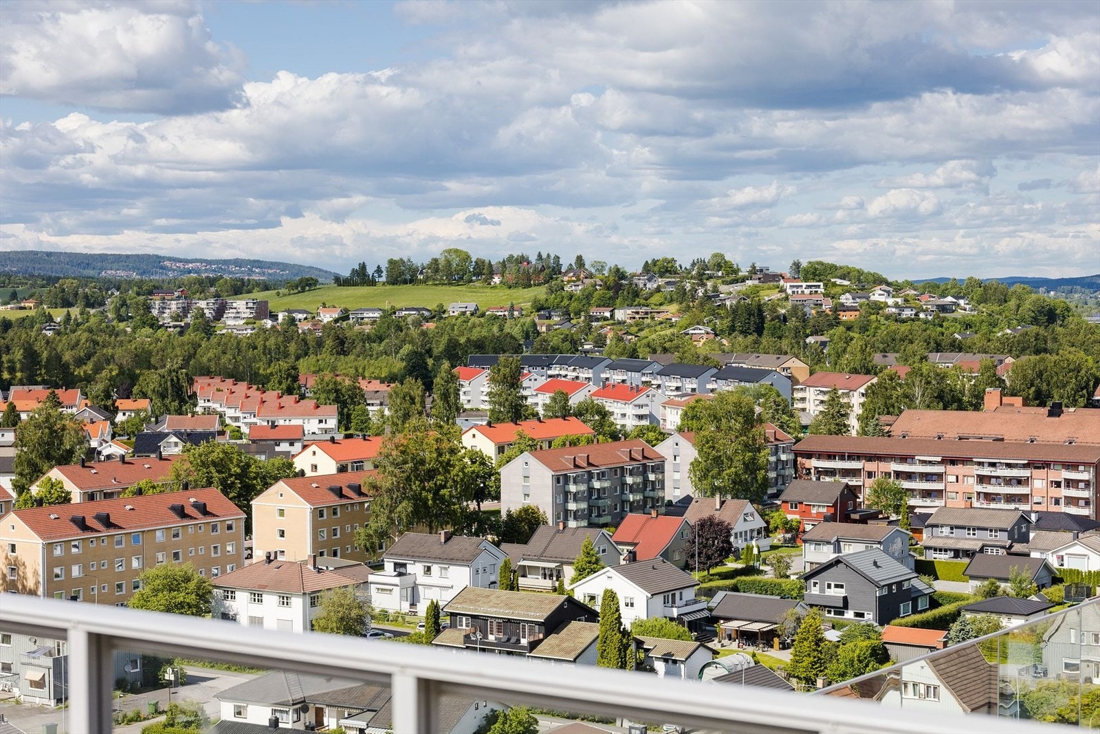 Nydelig utsikt fra takterrassen. Galleribilde
