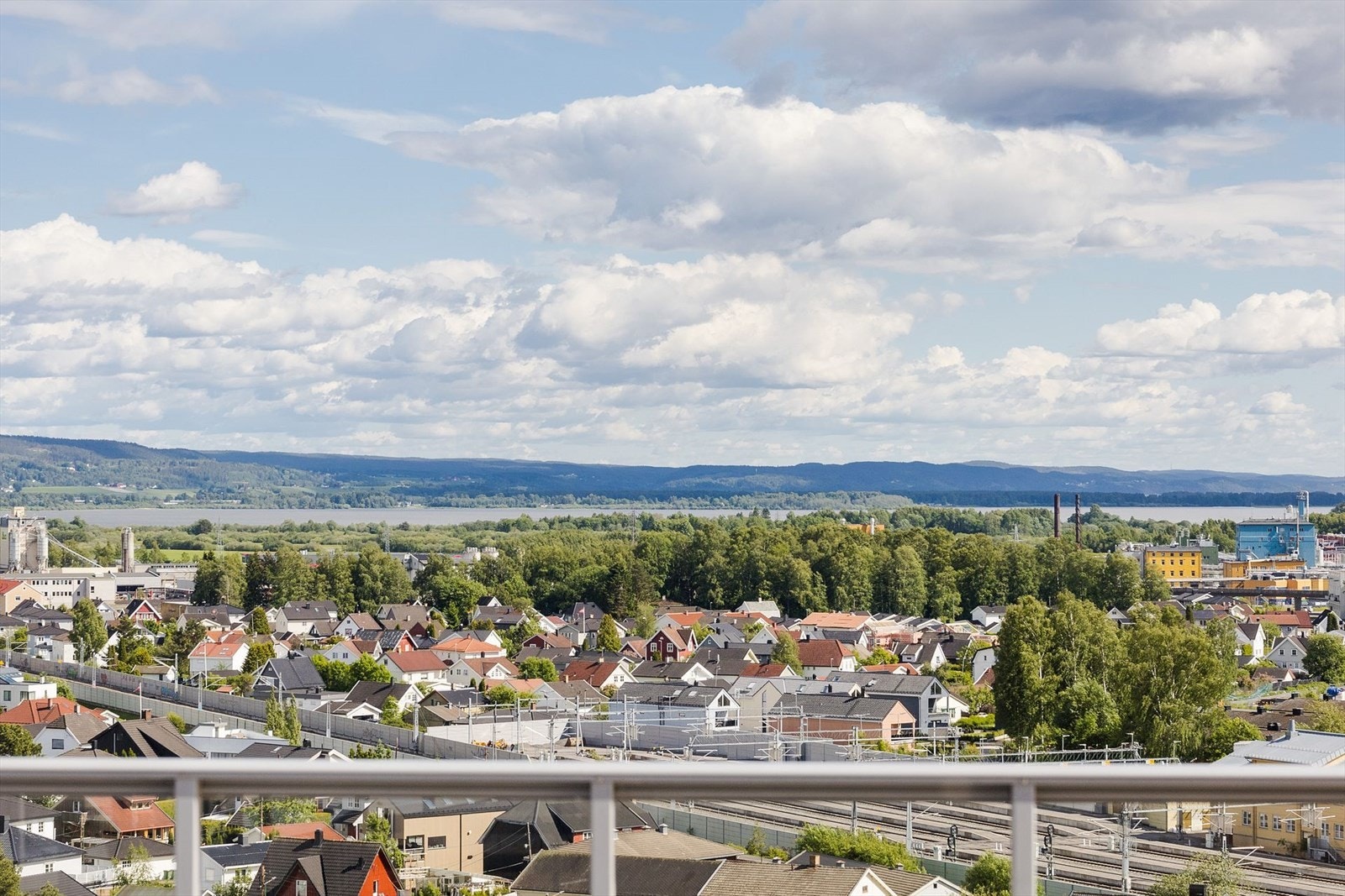 Meld deg på visning og opplev takterrassen. Galleribilde