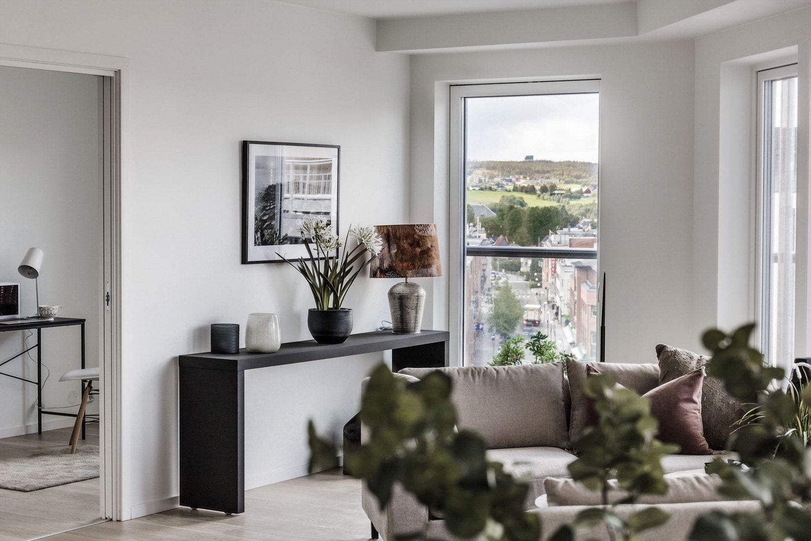 Stilrent og moderne - her er det bare å flytte rett inn! Galleribilde