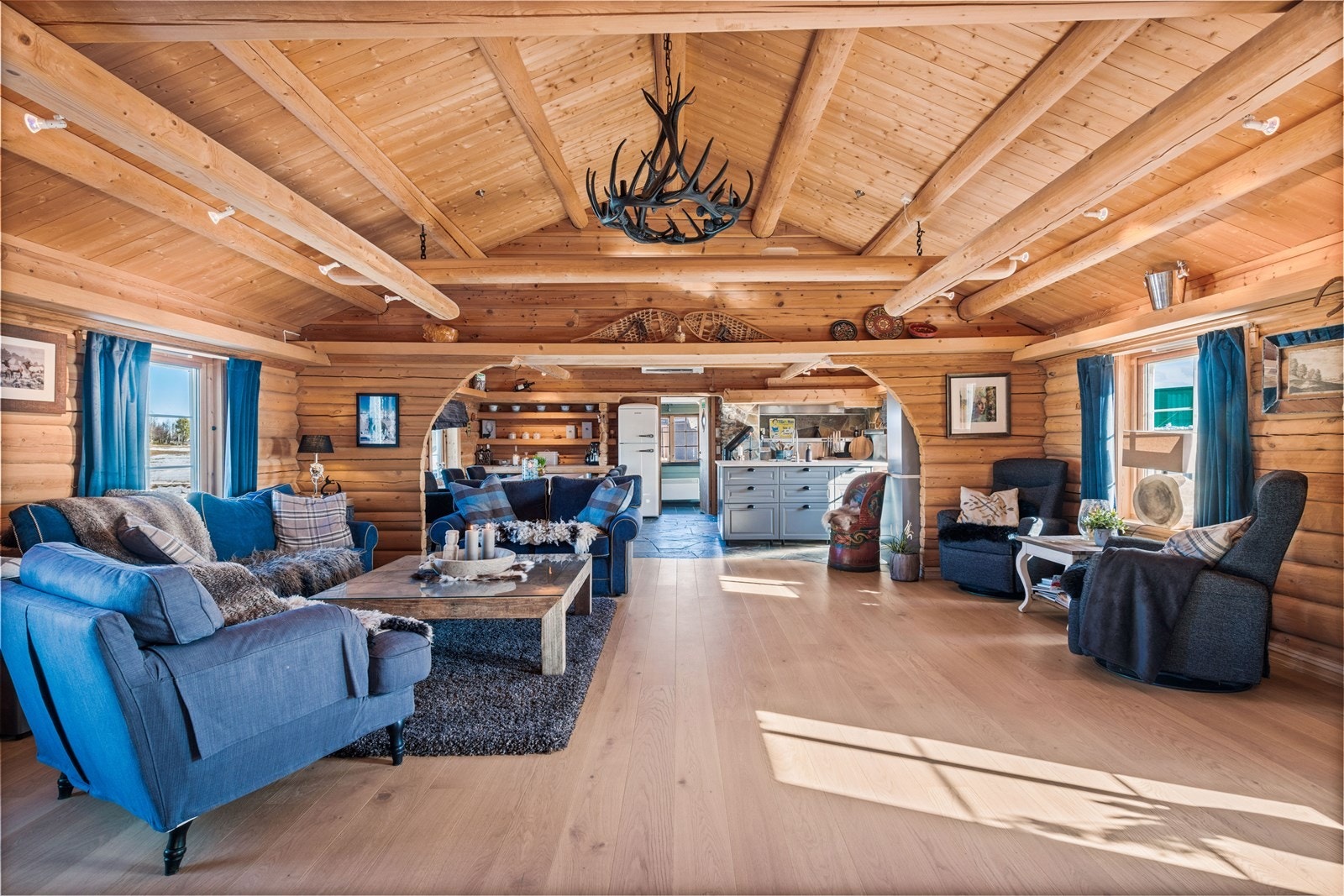 Stor og sjarmerende fritidsleilighet Ørterstølen Fjellstue selges! Galleribilde