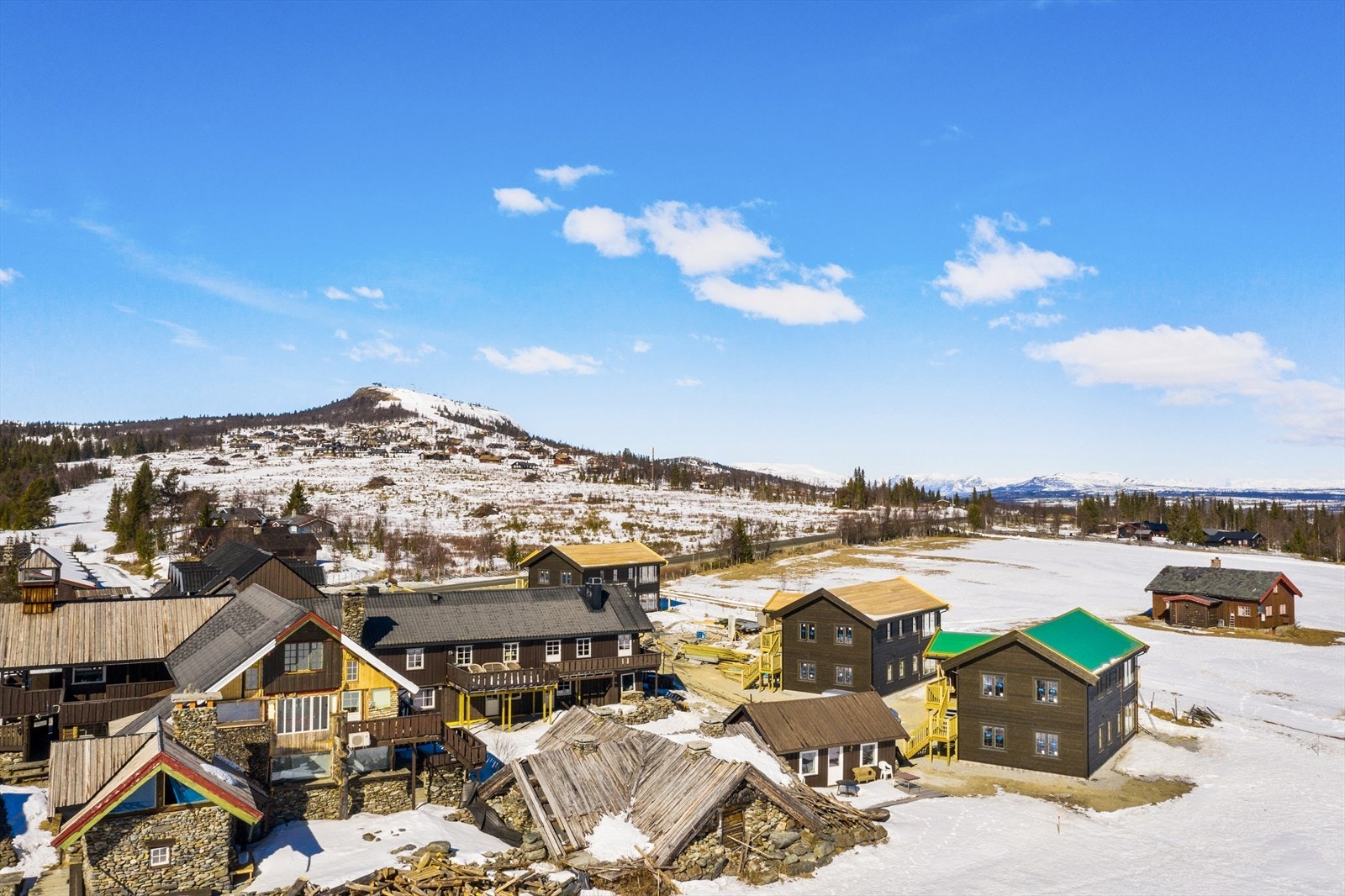 Ikke langt til Bualie Alpinsenter fra eiendommen. Milevis med preparerte langrennsløyper finnes like ved. Galleribilde