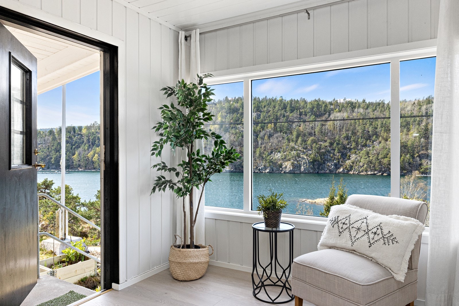 Inngang fra terrassesiden Galleribilde