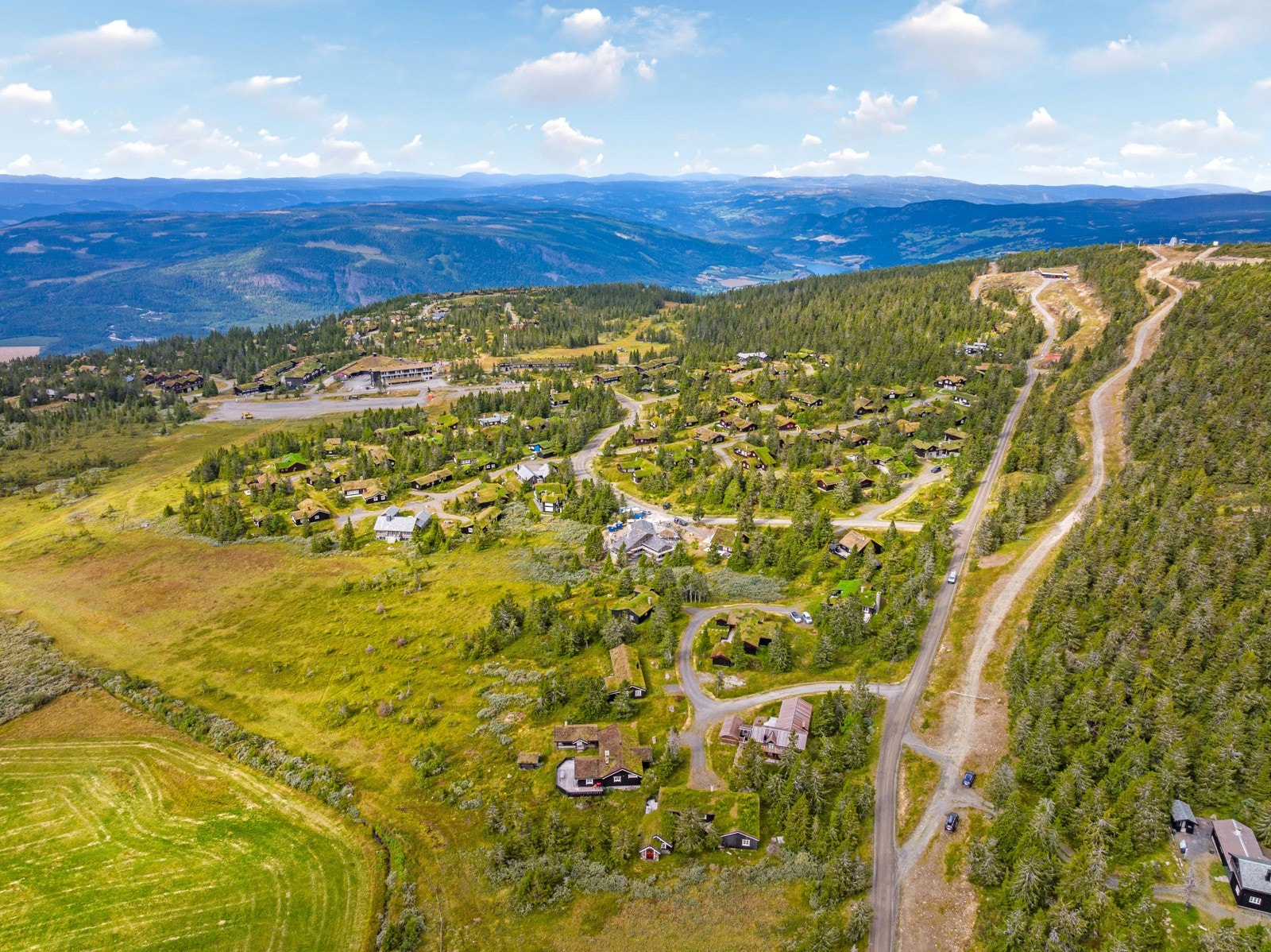 Flott utgangspunkt for turer både sommer og vinter. Galleribilde