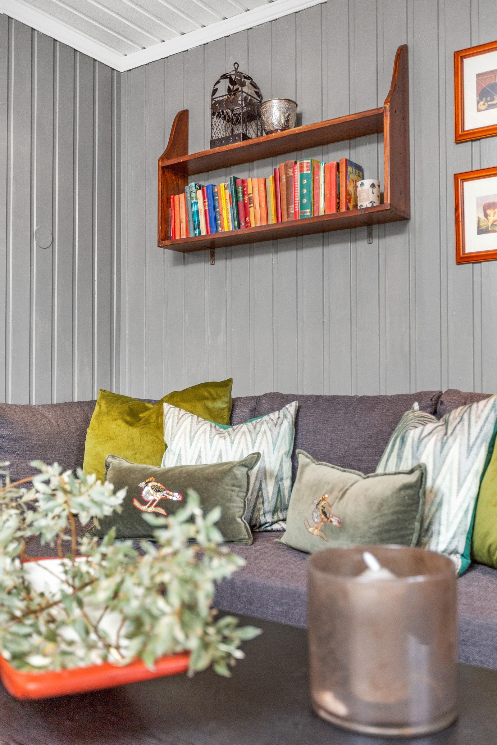 Koselig sofakrok man kan synke ned i etter en lang dag utendørs. Galleribilde