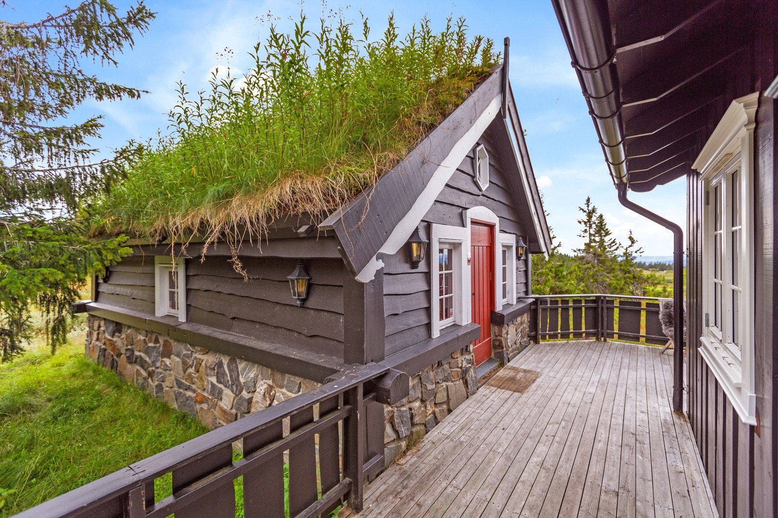 Enkel tilgang til annekset fra hytta. Galleribilde