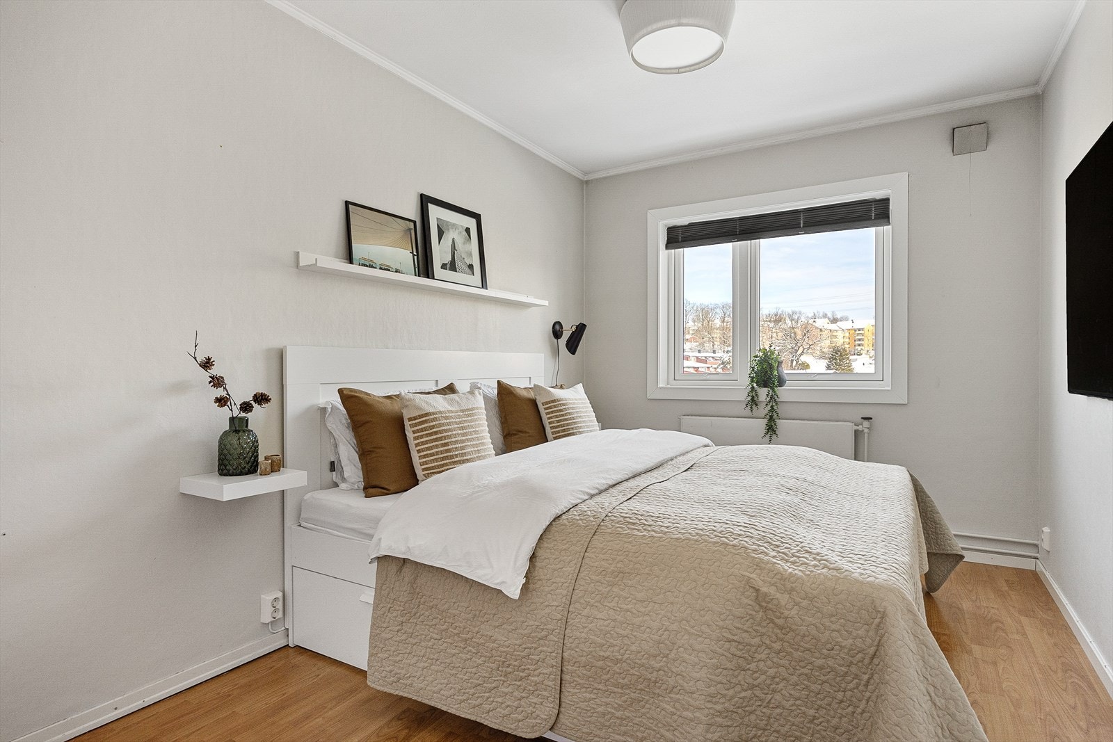 Leiligheten har to soverom med god tilknytning til hverandre Galleribilde