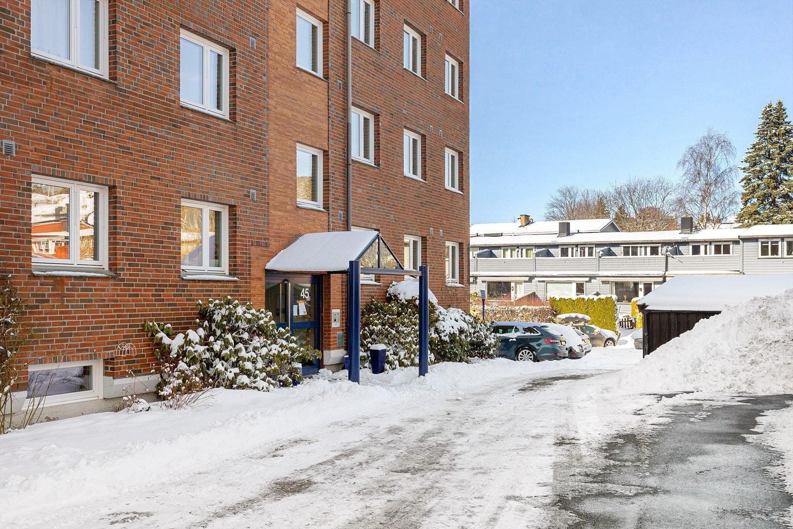 Inngang via hyggelige fellesarealer Galleribilde