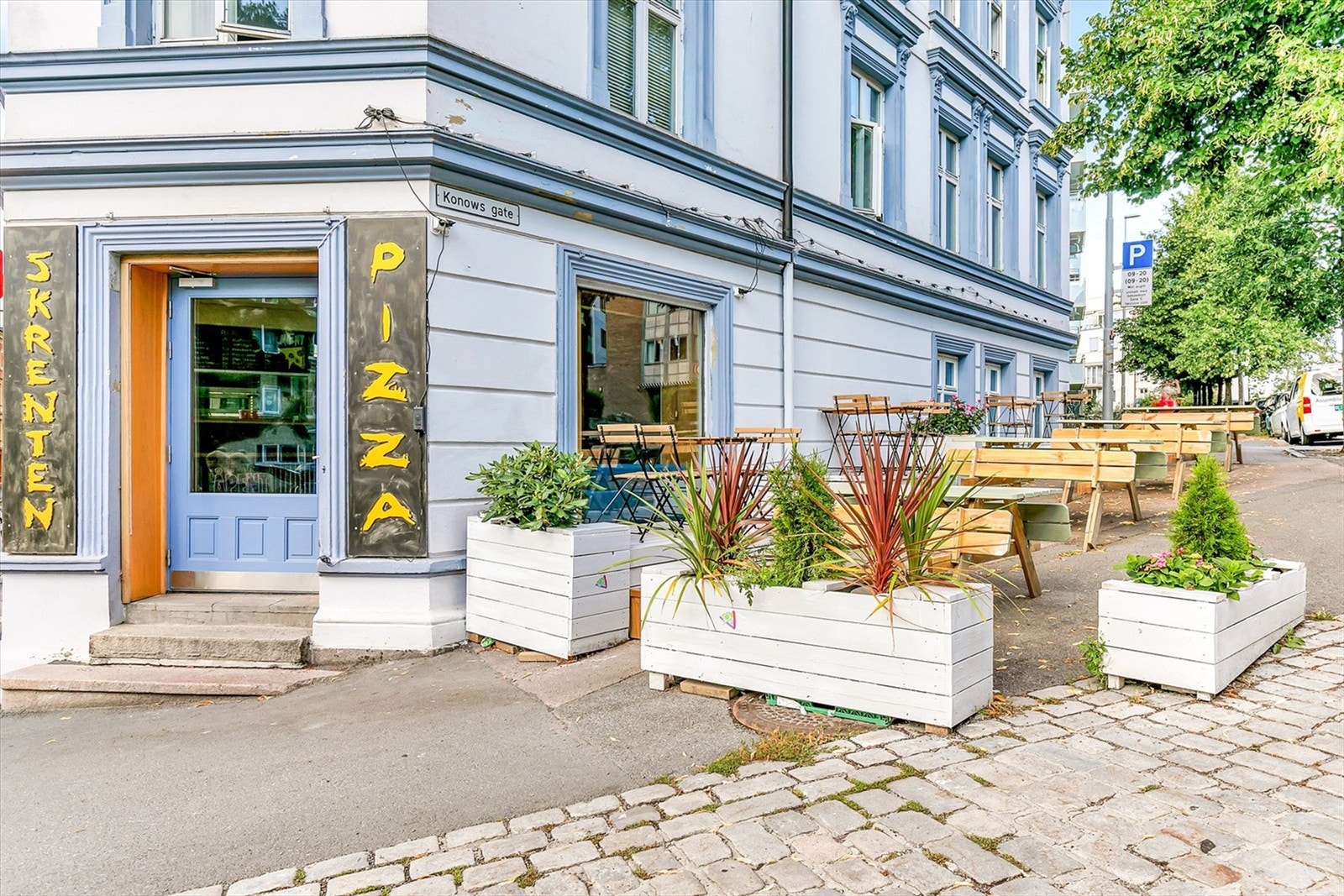 Området byr på et rikholdig utvalg av fasiliteter rett i nærheten - Parker, dagligvare, serveringssteder, kollektivforbindelser m.m. Galleribilde