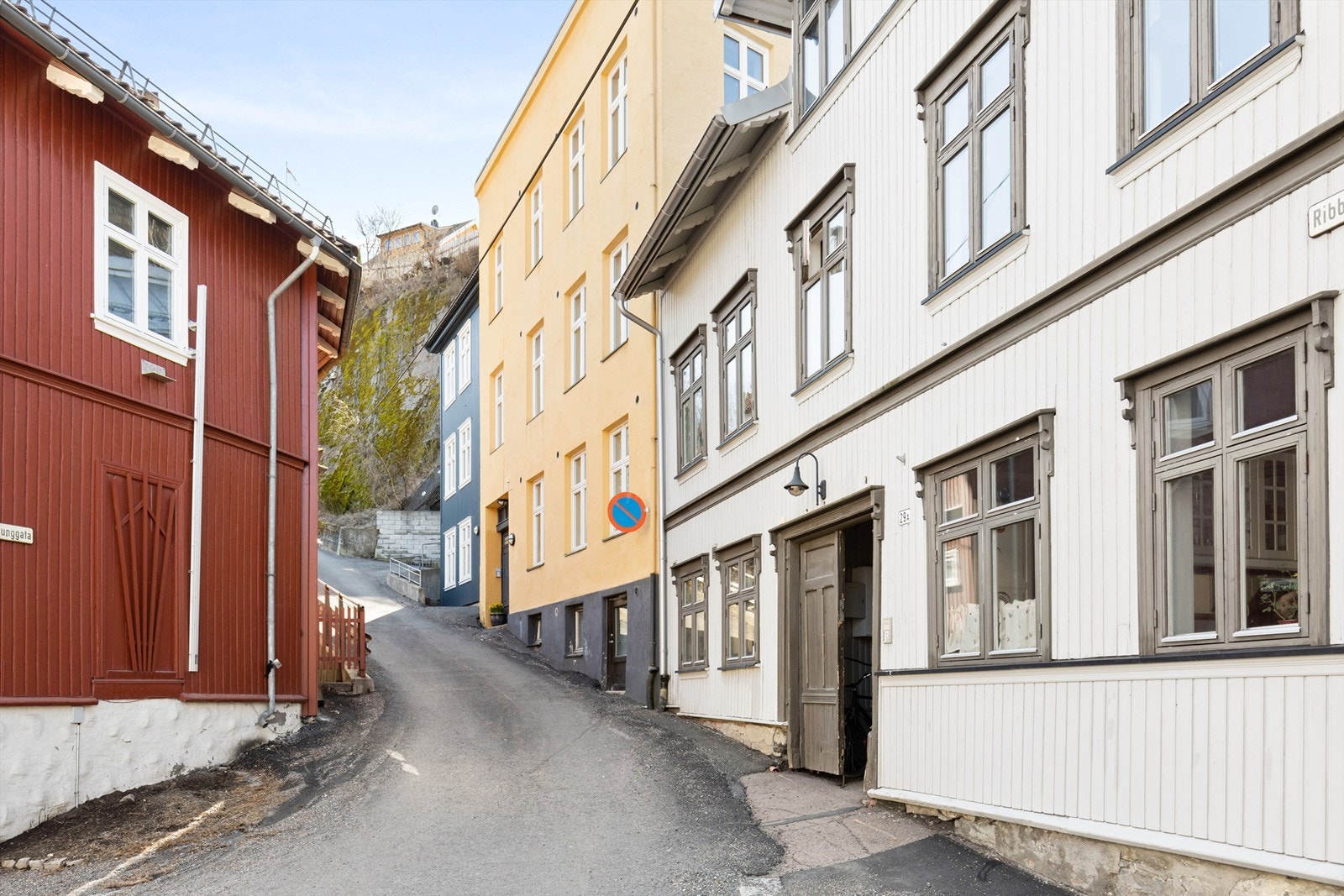 Husk å meld deg på til visning! Galleribilde