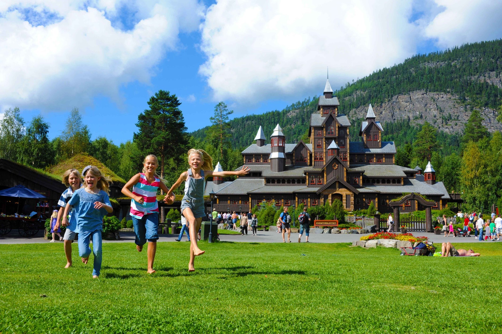 Fra Hunderfossen Familiepark Galleribilde