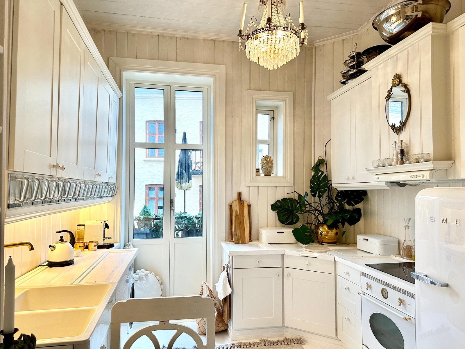 Kjøkken
Kitchen
Door to balcony Galleribilde