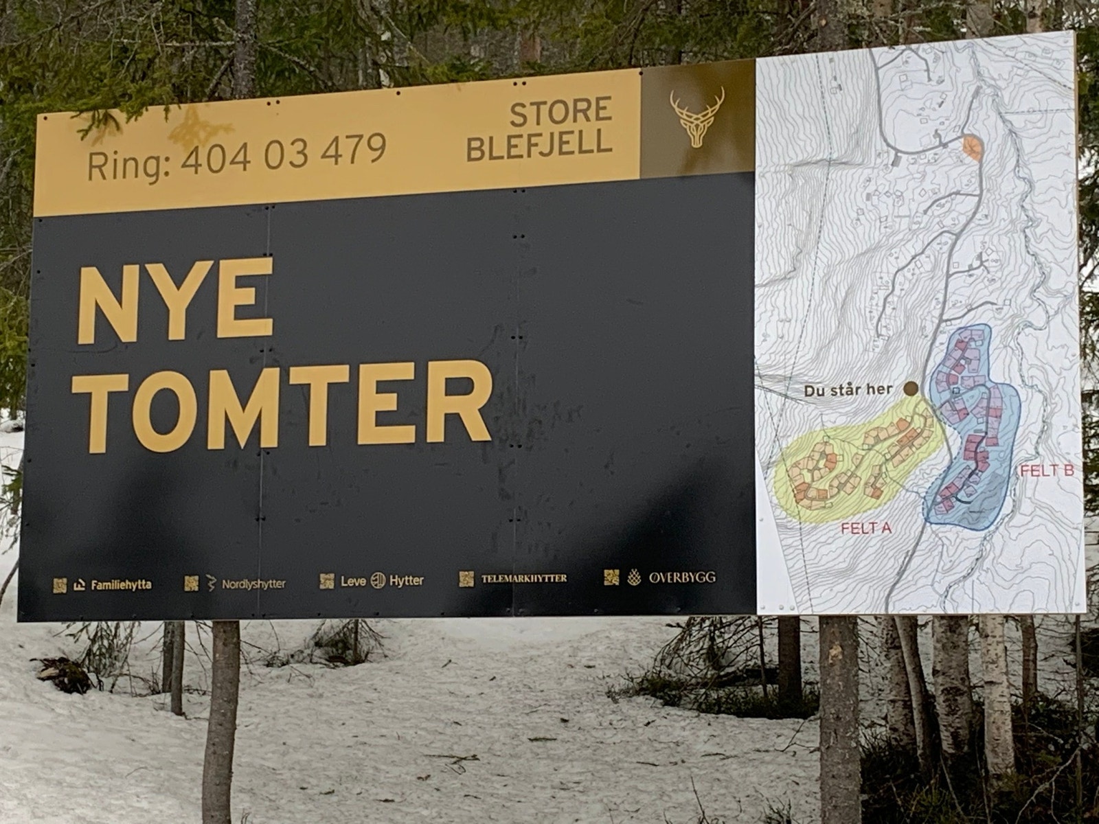 Det er godt skiltet inn til tomteområdet fra veien Galleribilde