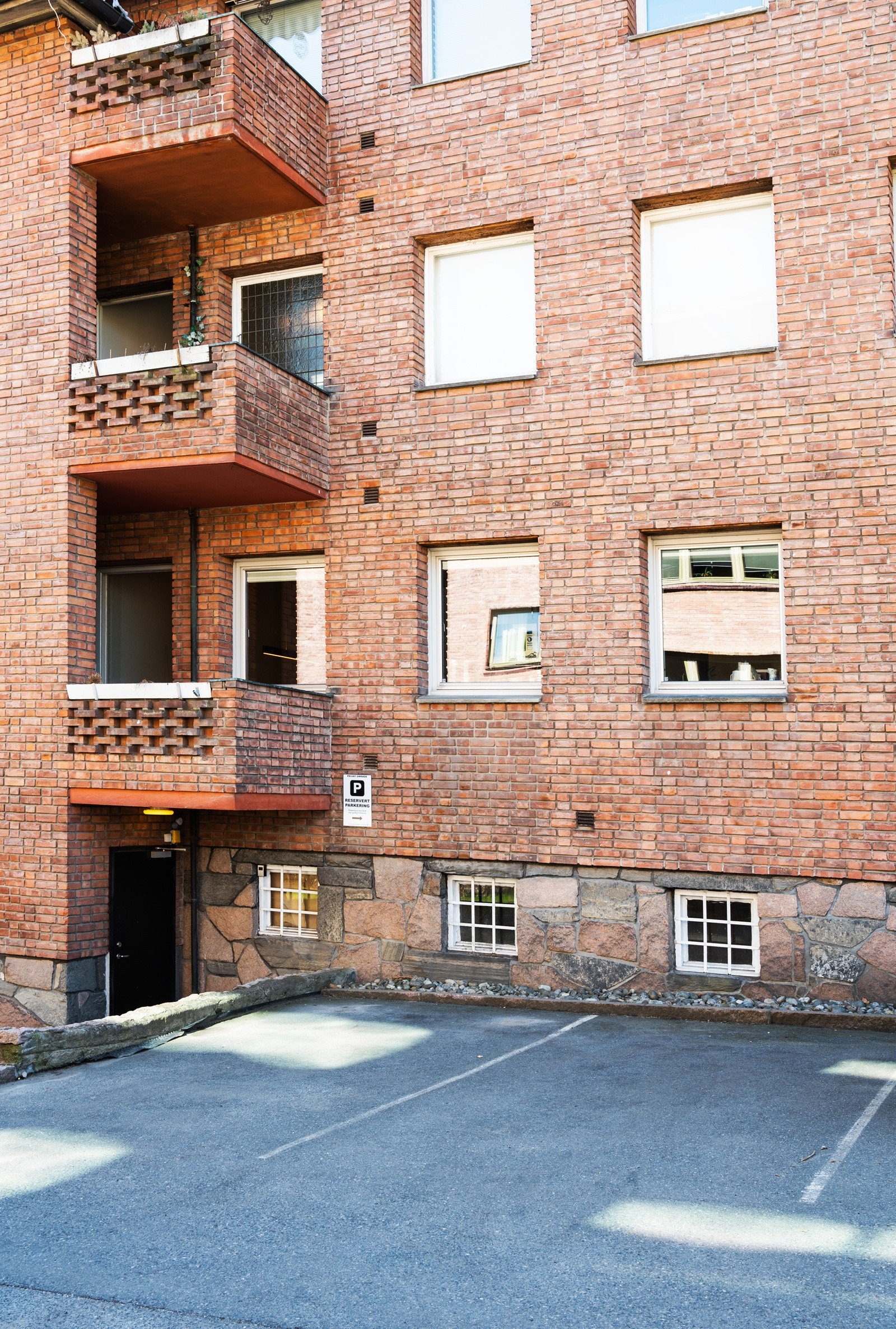 P-plass medfølger Galleribilde