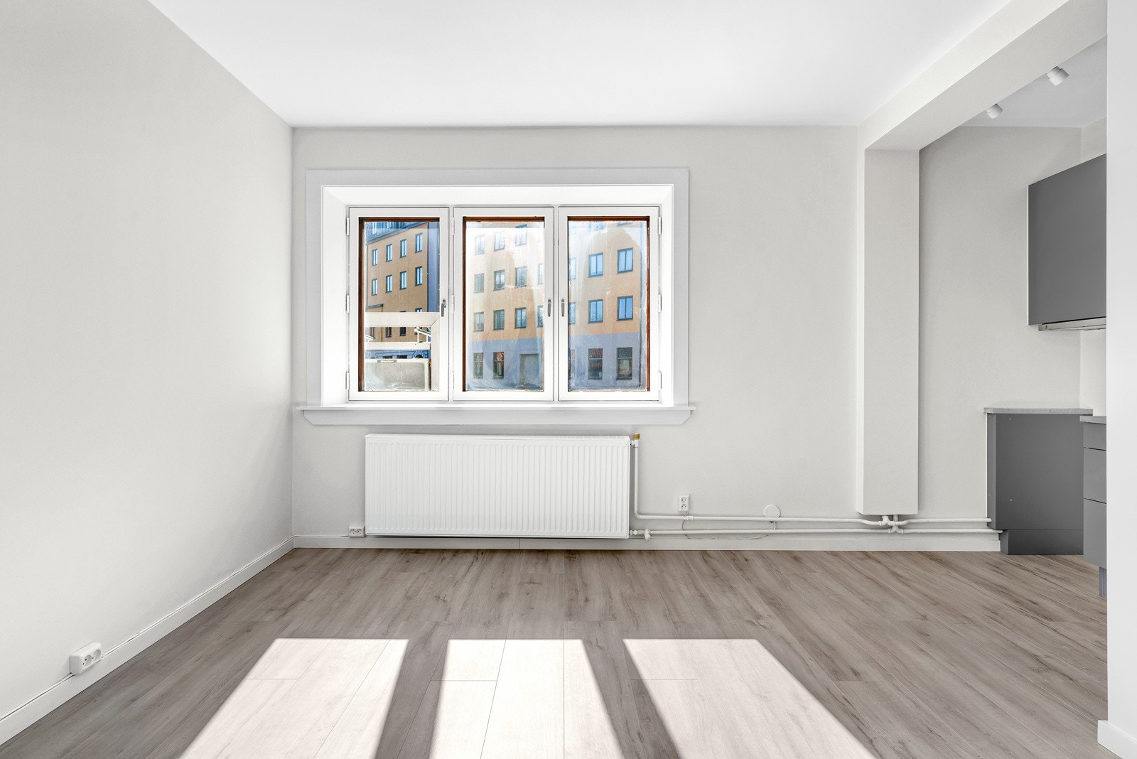 Store vindsflater gir fint naturlig lysinnslipp. Galleribilde