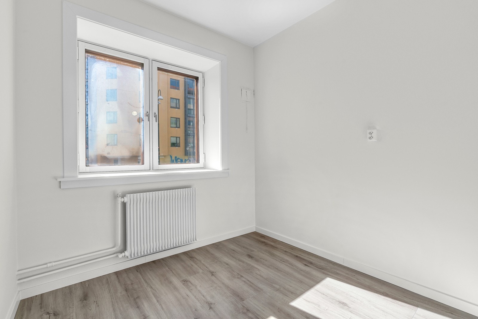 Soverom med plass til dobbeltseng. Galleribilde