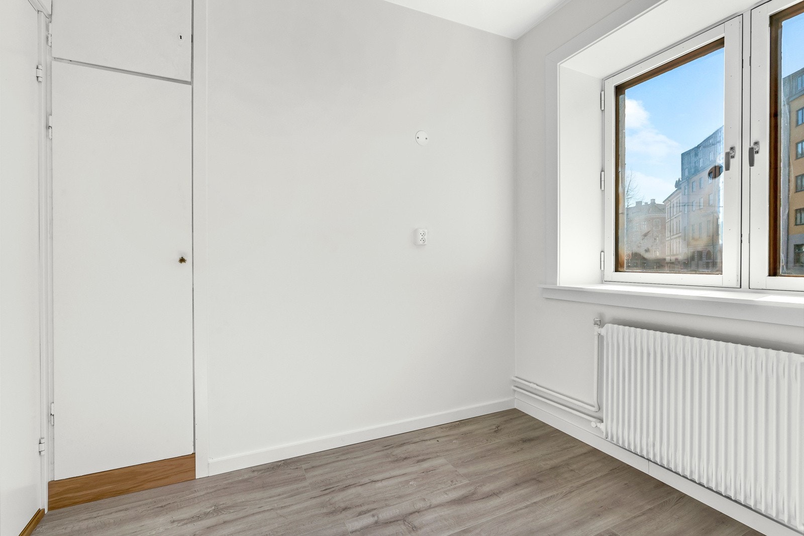 Soverommet har også integrert garderobeskap. Galleribilde