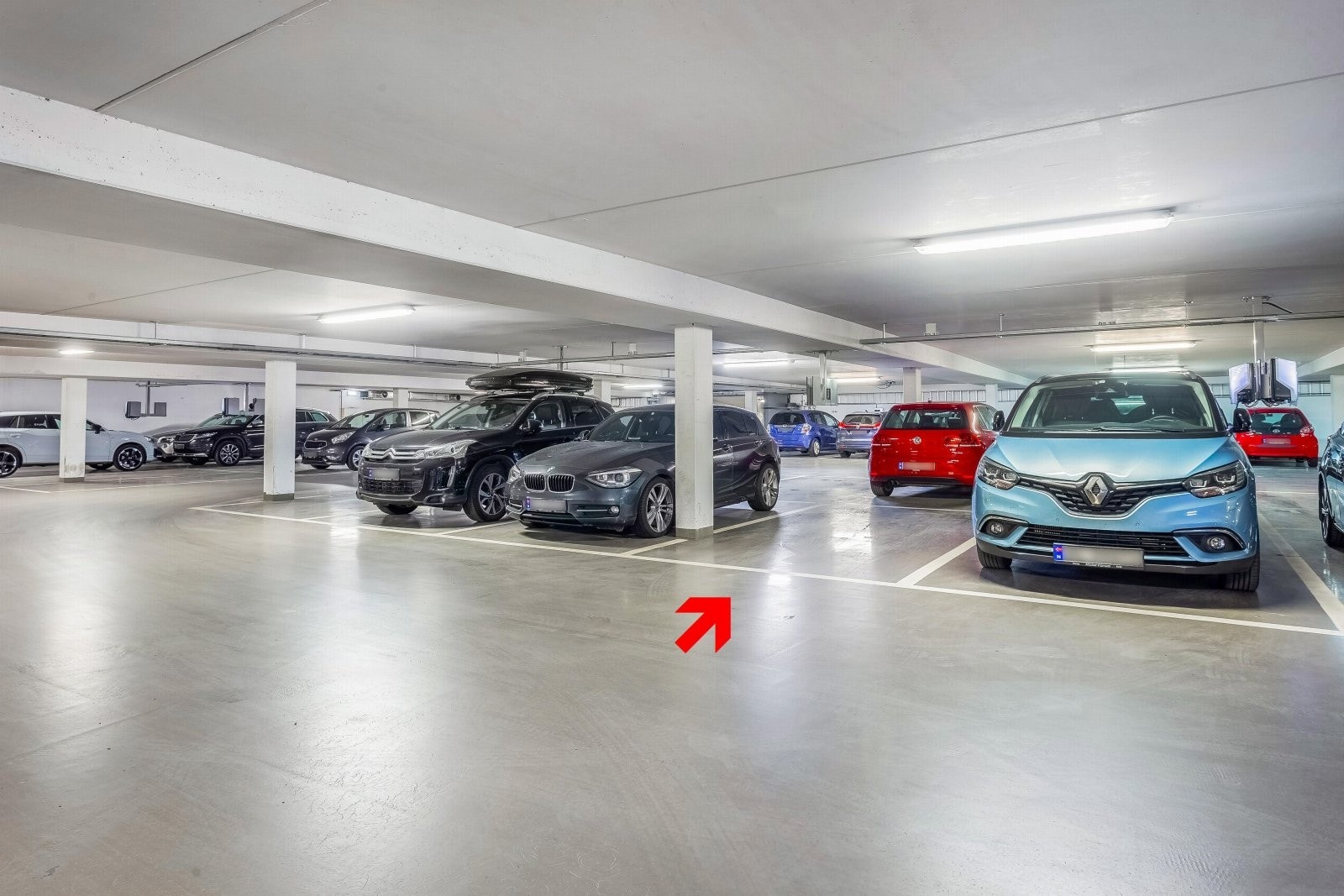 Det medfølger garasjeplass med direkte heisadkomst Galleribilde