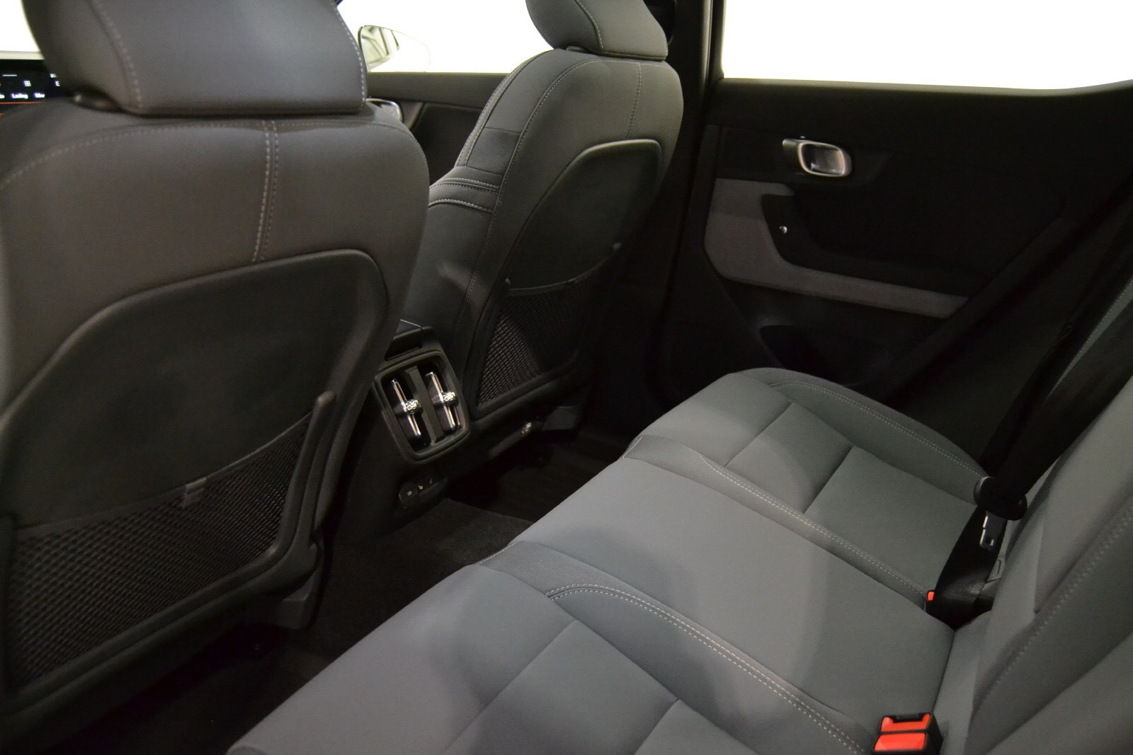 Varme samt Isofix barneinnfestning i begge ytre seteplasser