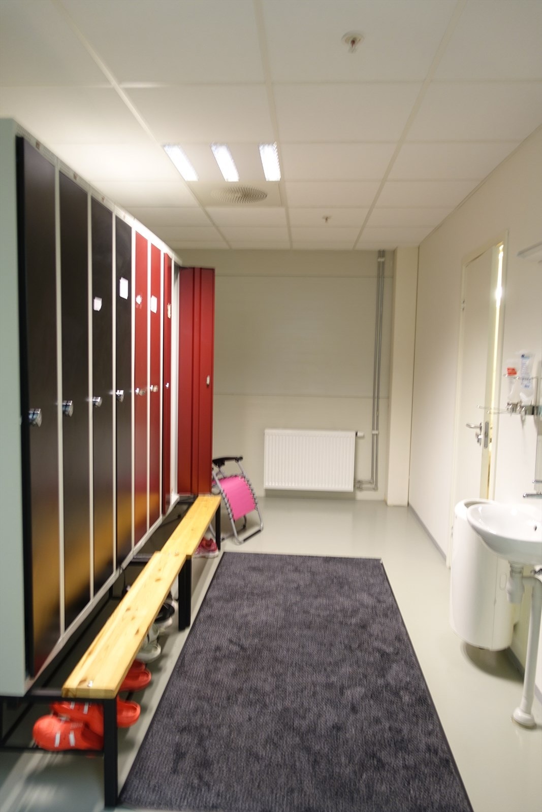 Garderober for damer og herrer Galleribilde
